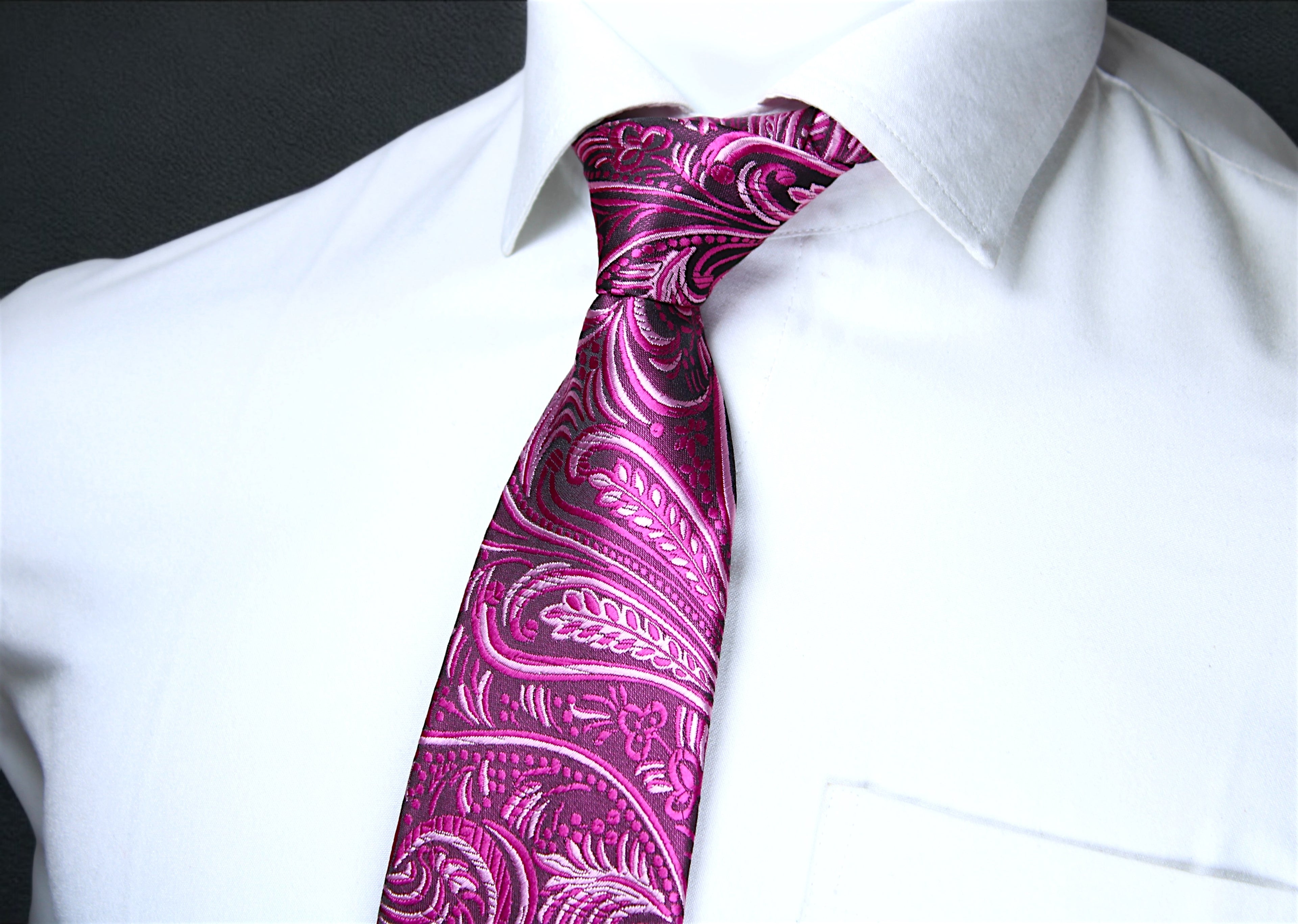 Elegant Deep Magenta Paisley Tie