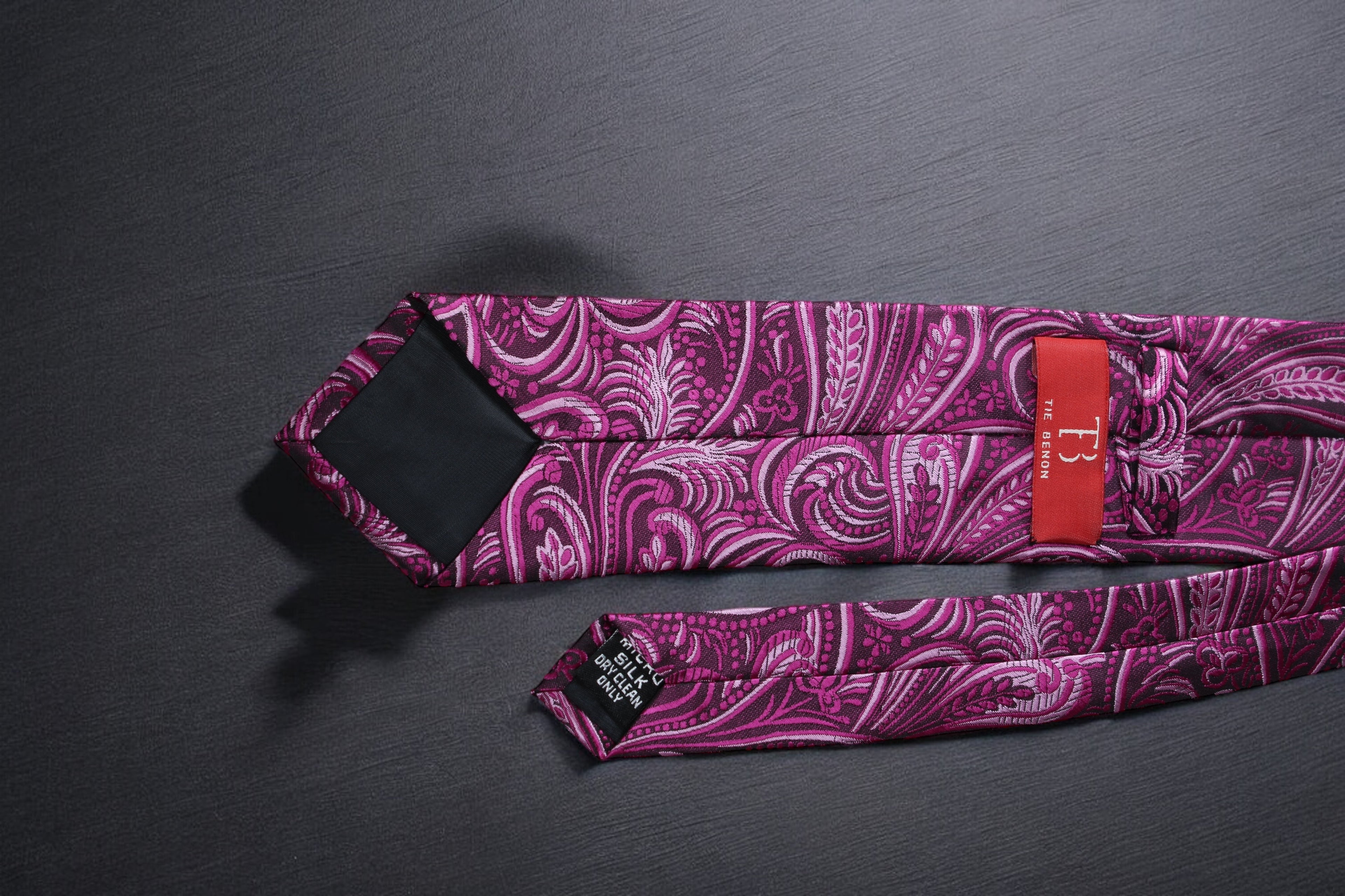 Elegant Deep Magenta Paisley Tie