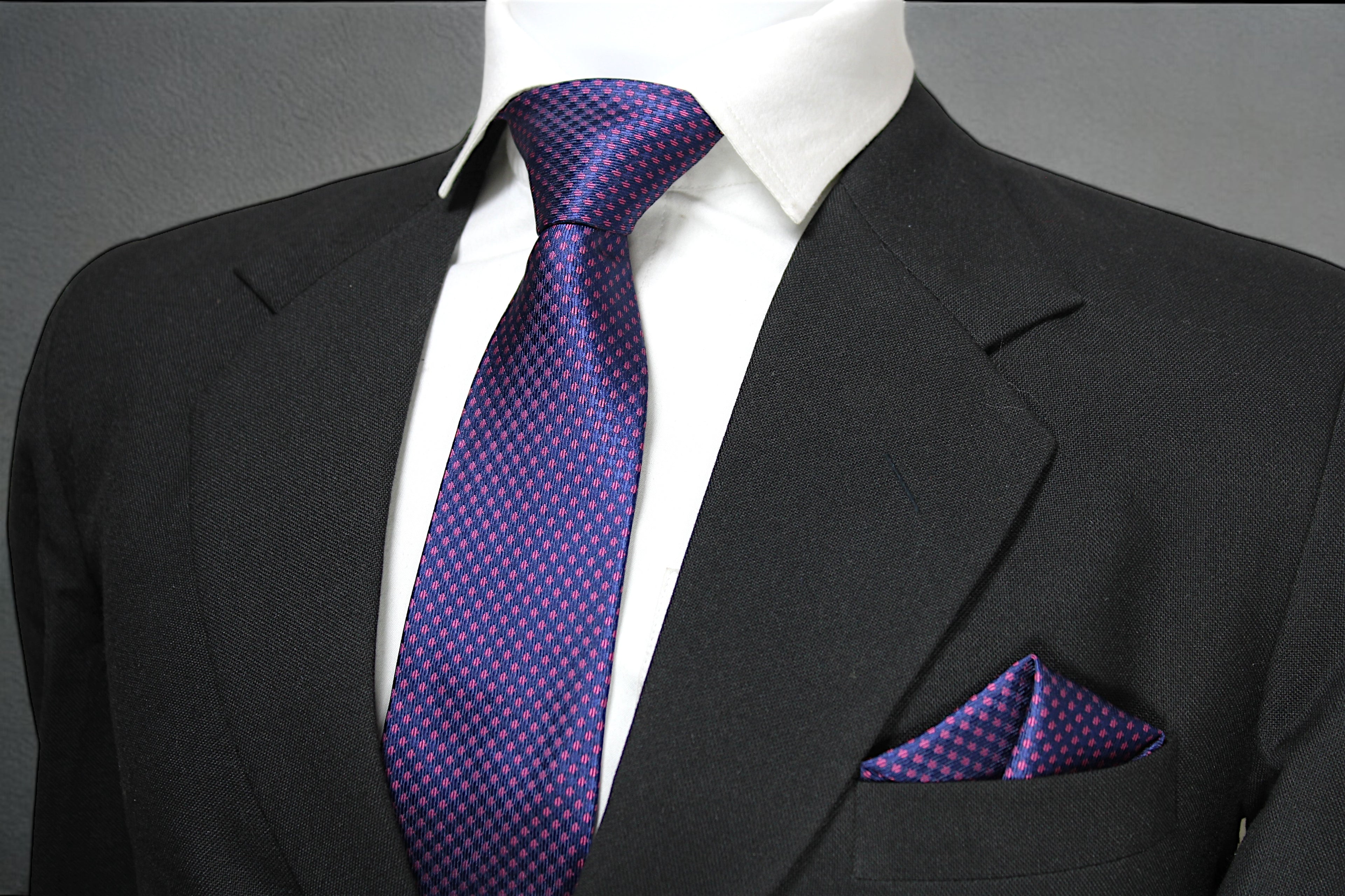 Classic Blue & Magenta Dotted Tie & Pocket Square