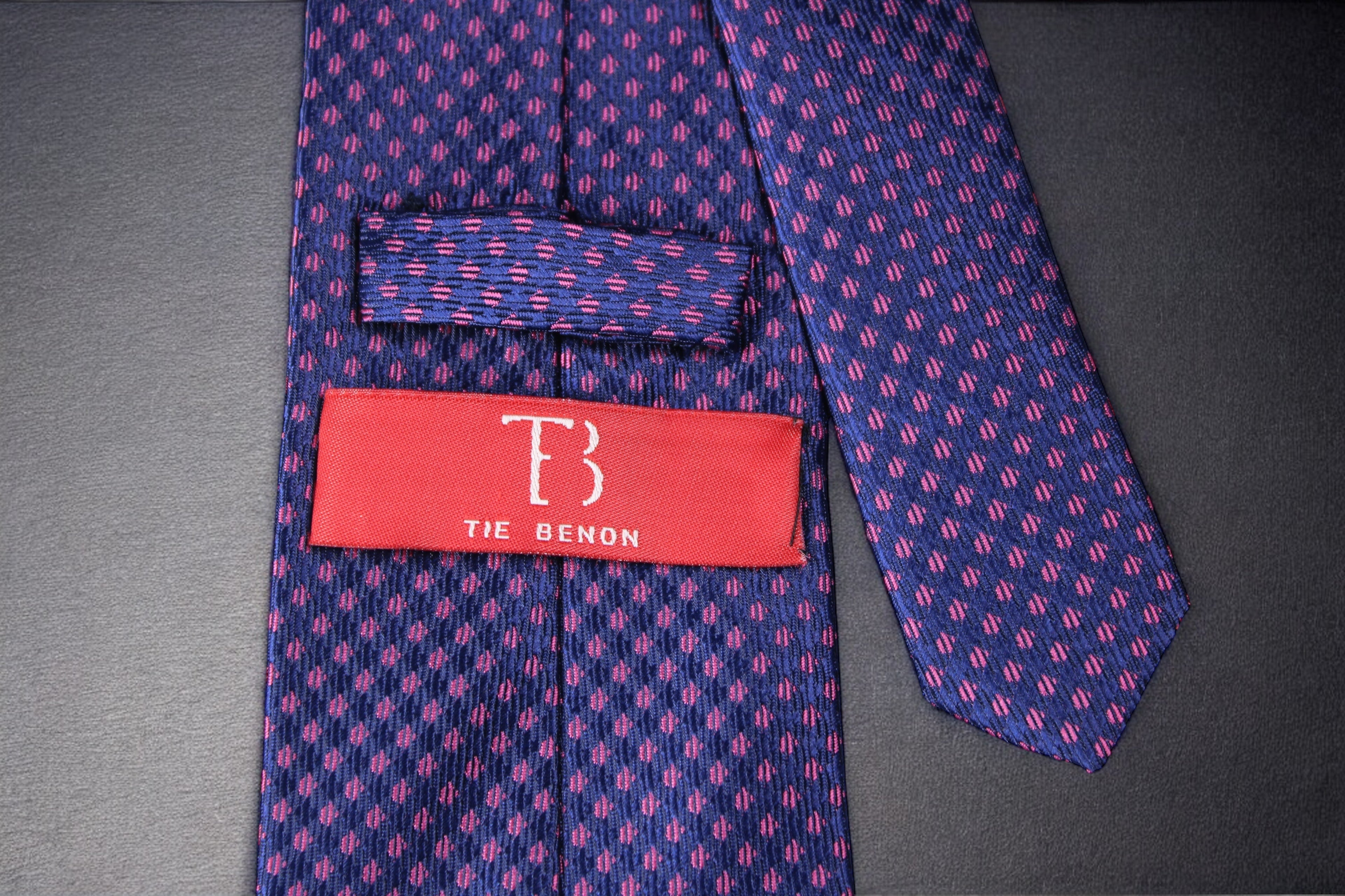 Classic Blue & Magenta Dotted Tie & Pocket Square