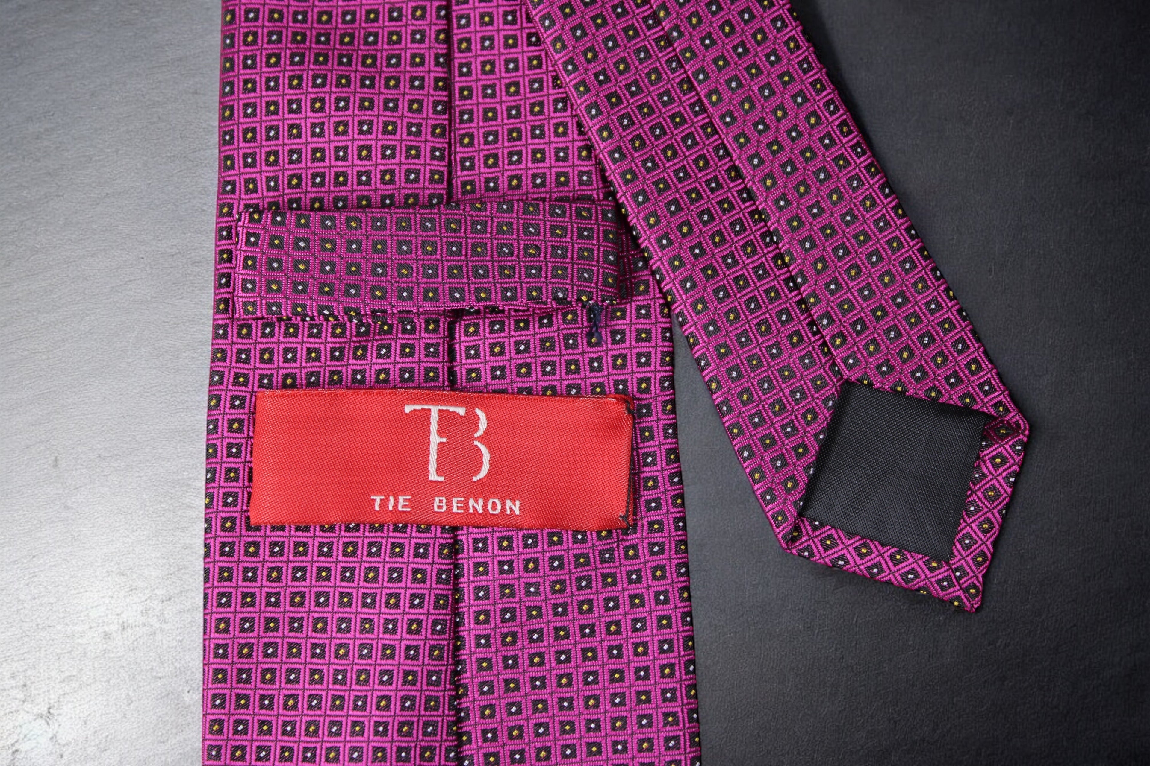Magenta Geometric Tie & Pocket Square