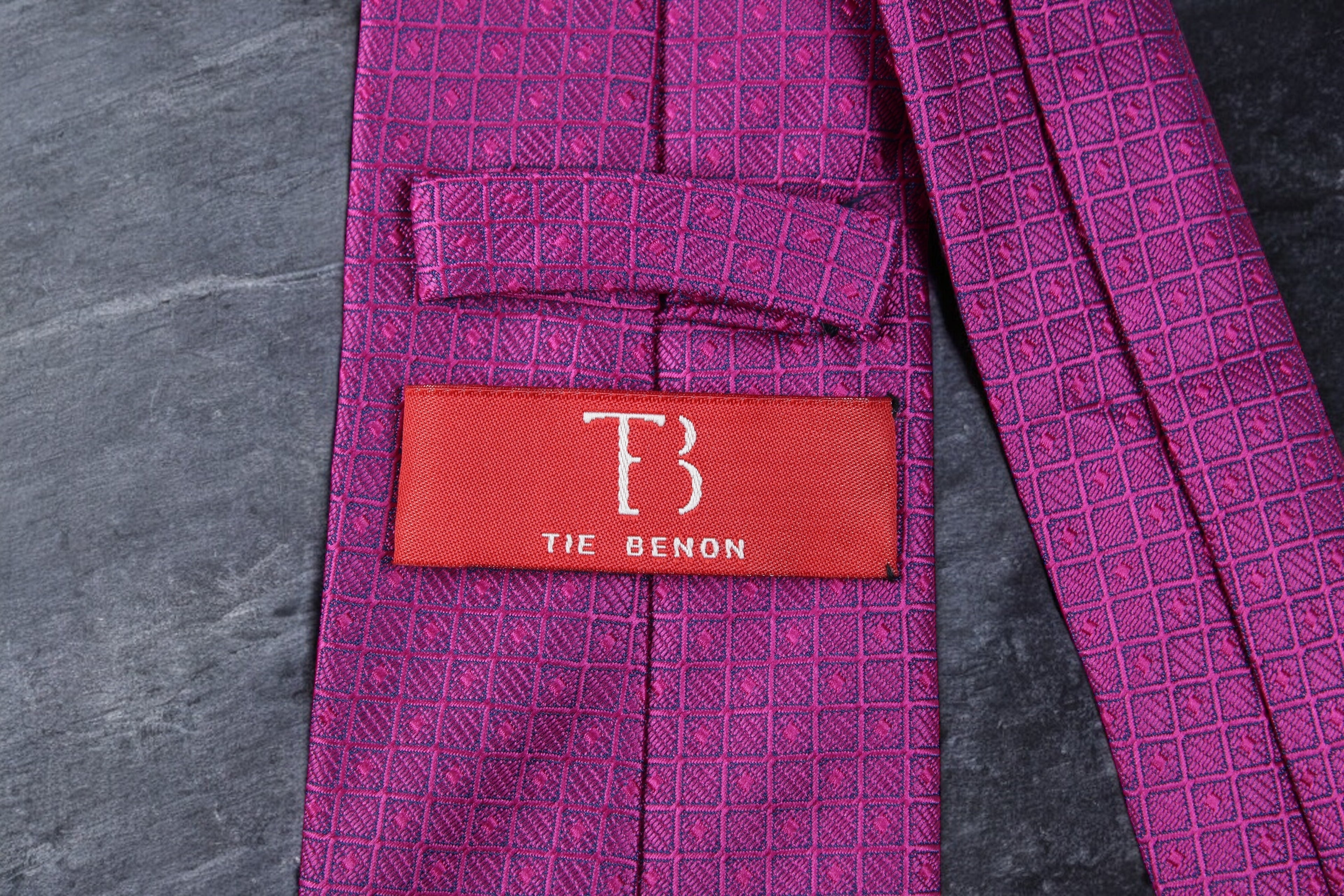 Magenta Self Geometric Tie & Pocket Square