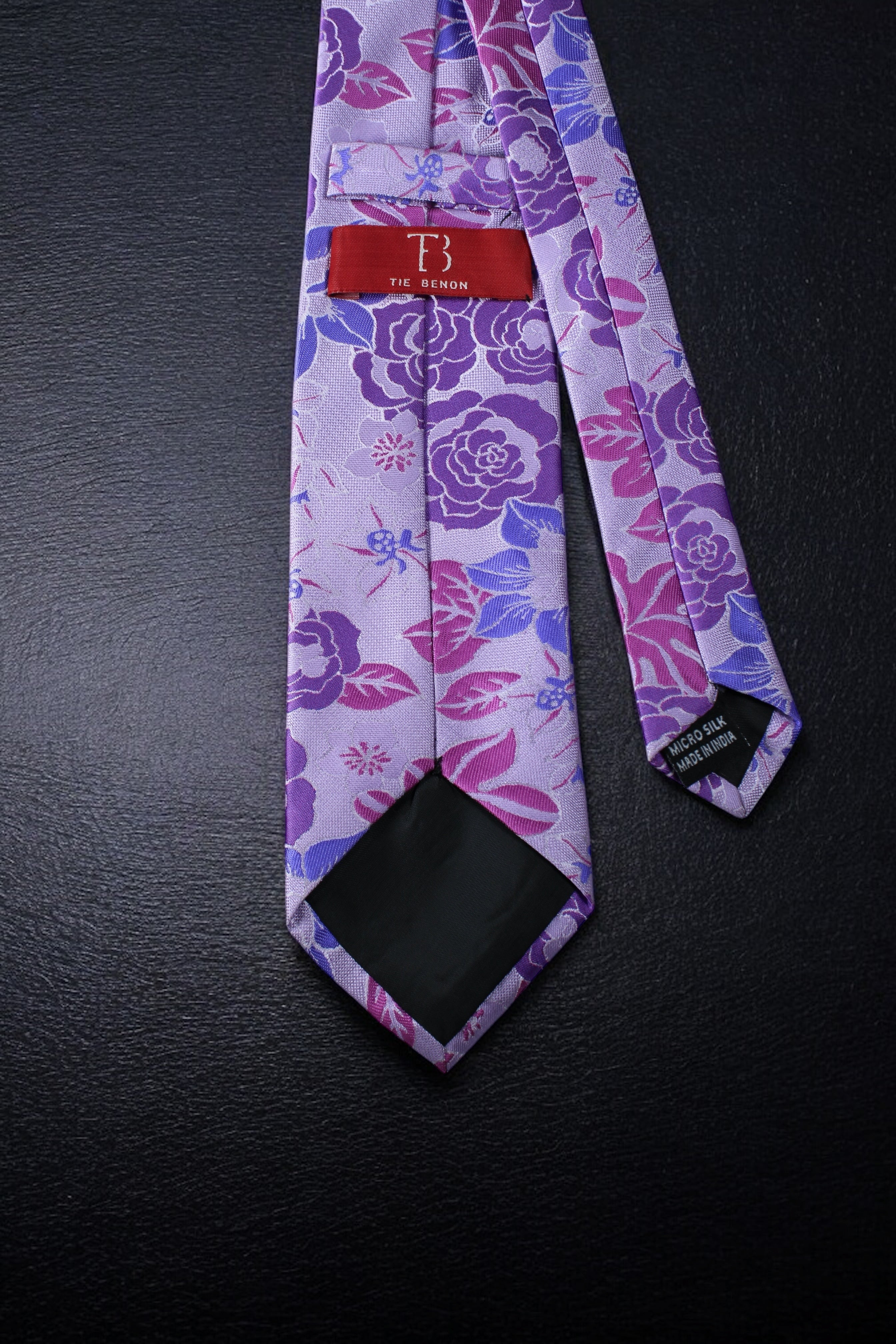 Elegant Pink & Magenta Floral Necktie