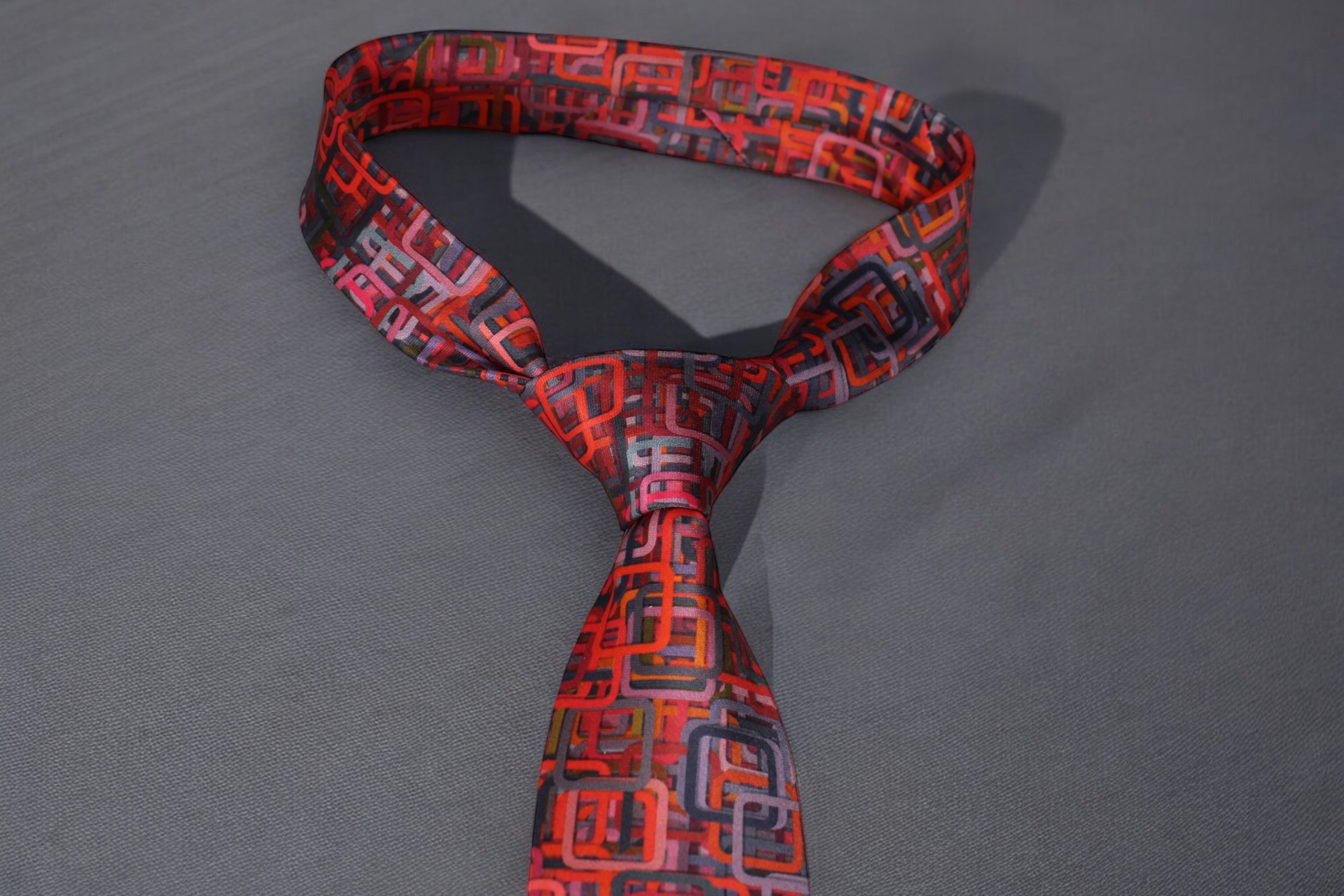Geometric Red Maze Tie with Pocket Square