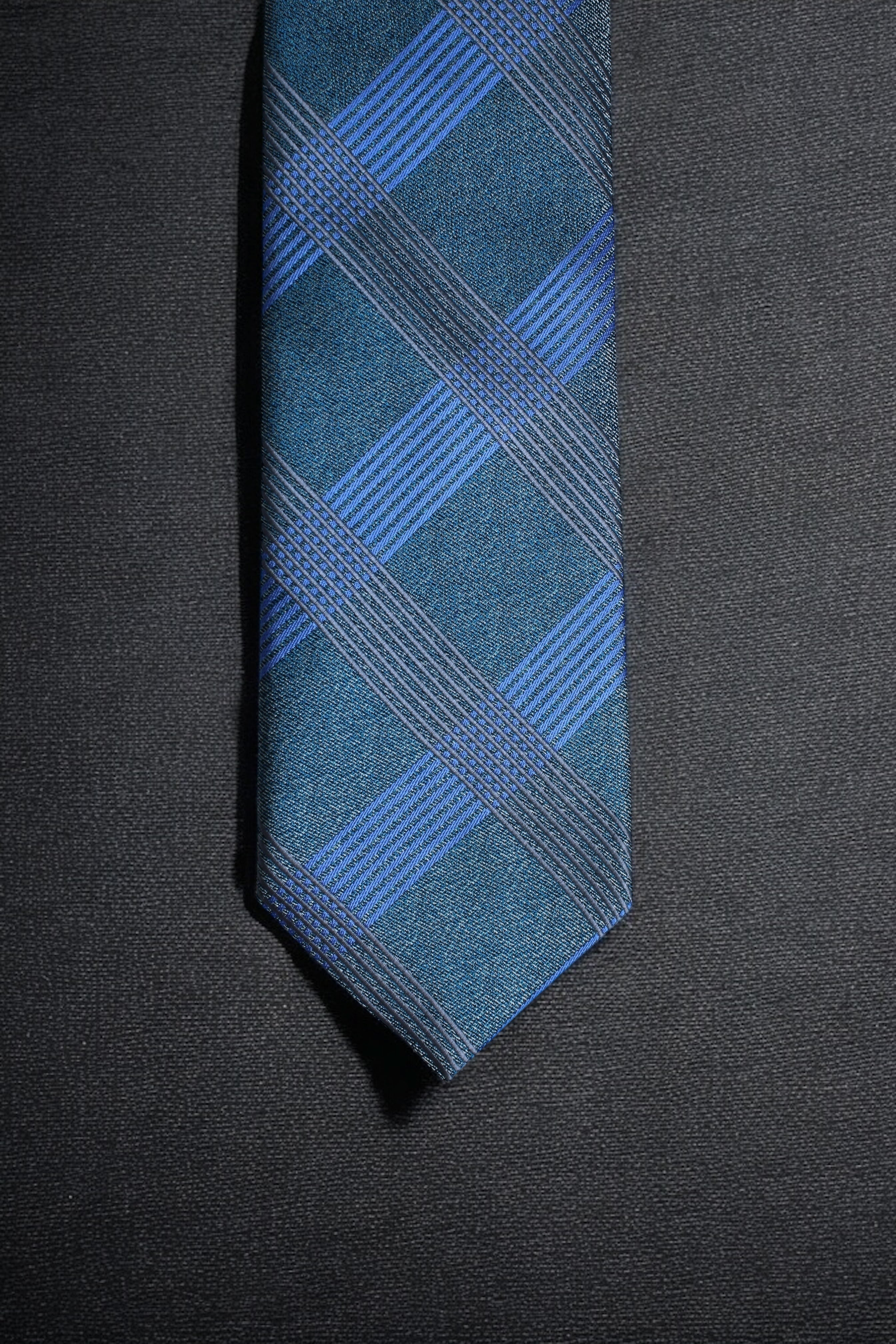 Elegant Blue & Grey Plaid Tie