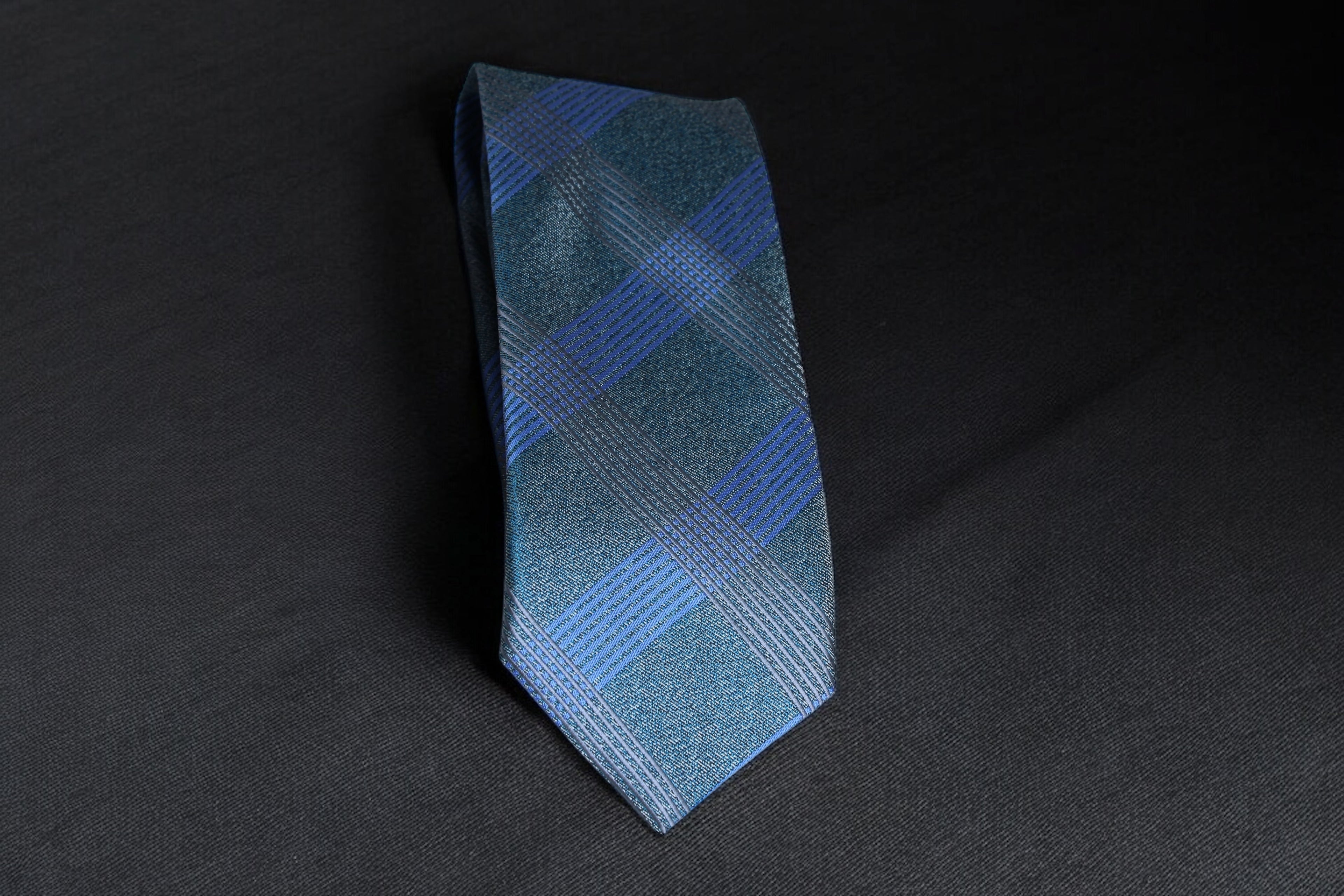 Elegant Blue & Grey Plaid Tie