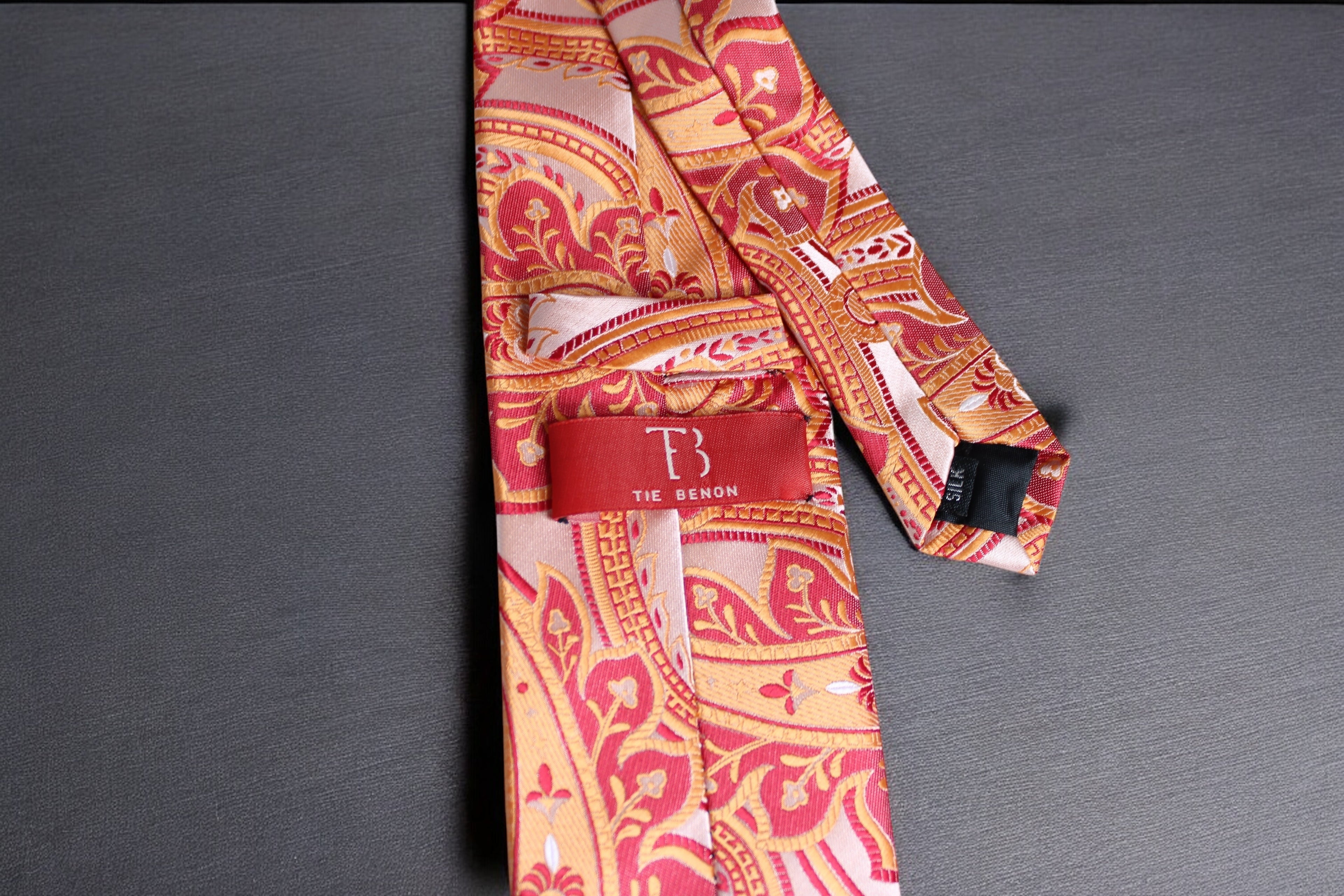 Orange Paisley Tie - Elegant Vintage Swirl Design