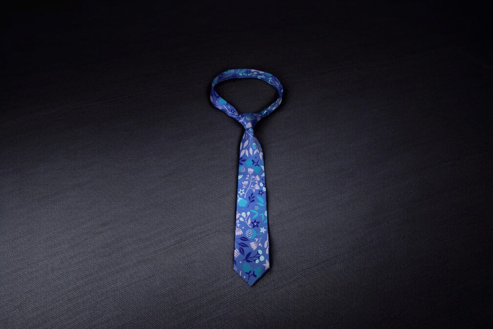 Multicolor Blue Floral Tie with Pocket Square