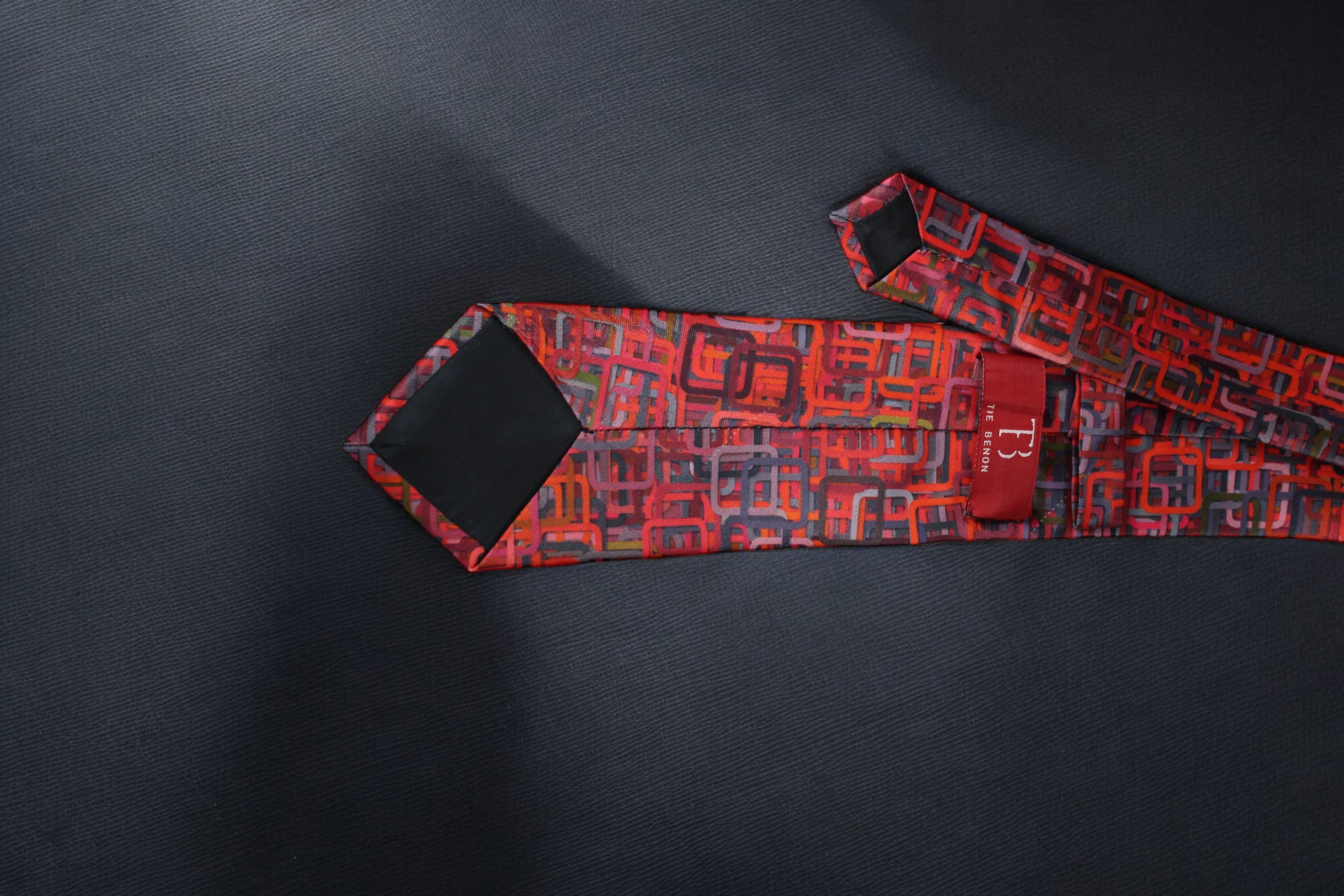 Geometric Red Maze Tie with Pocket Square