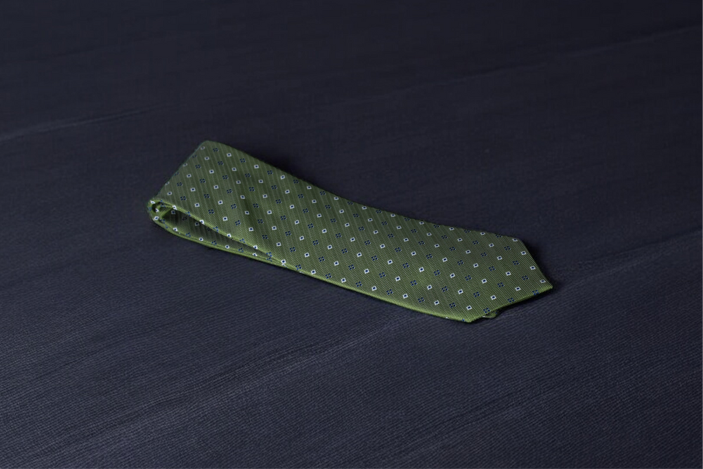 Elegant Green Patterned Tie