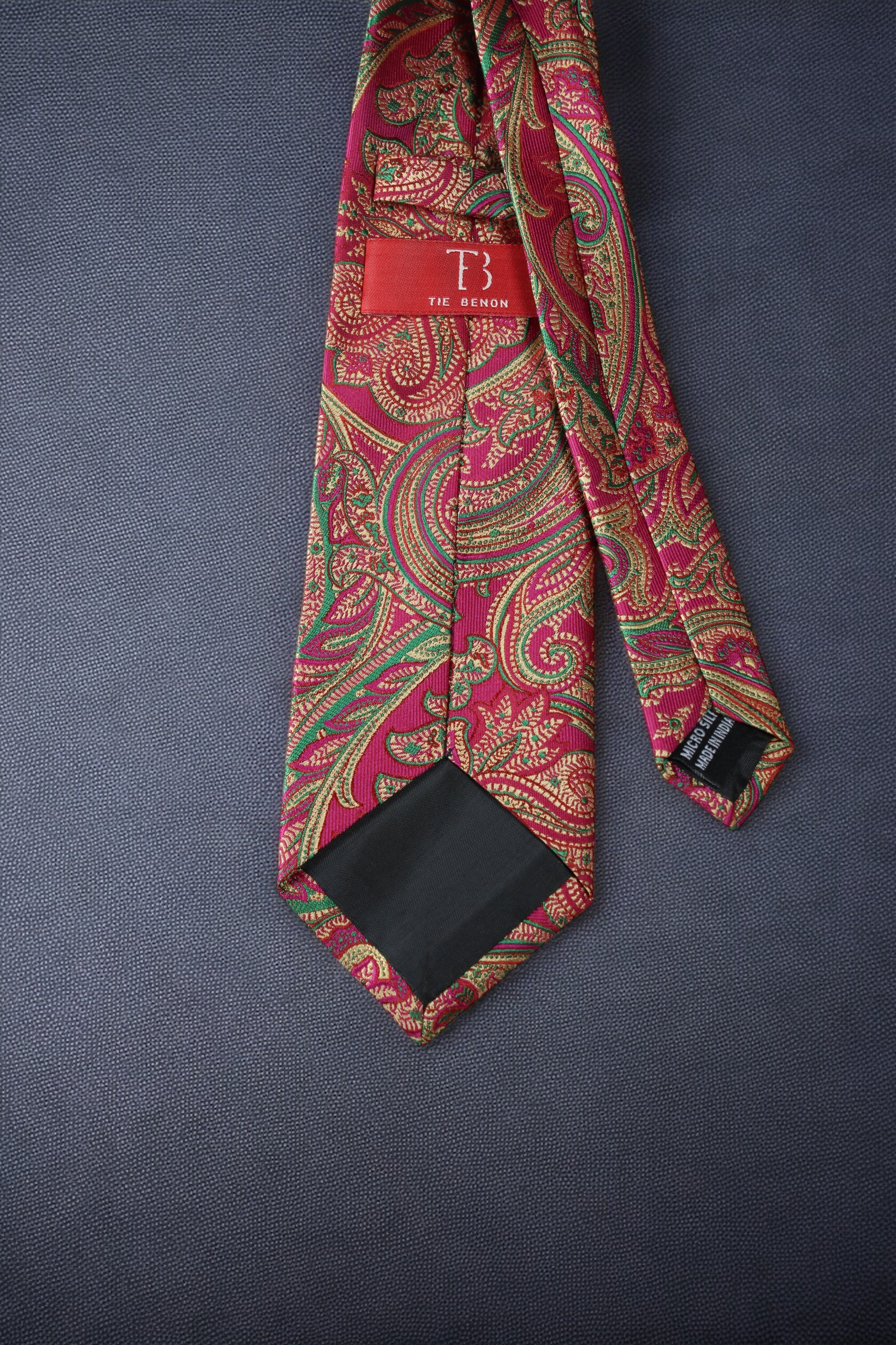 Luxurious Maroon & Gold Paisley Tie
