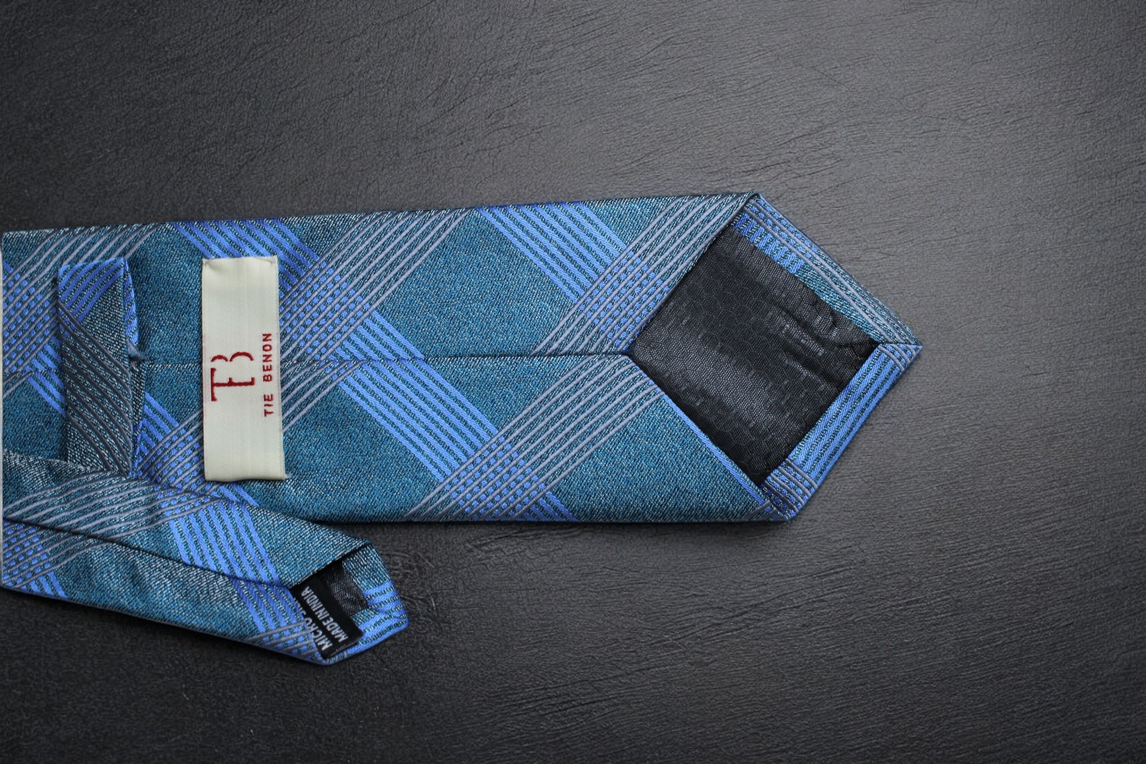 Elegant Blue & Grey Plaid Tie