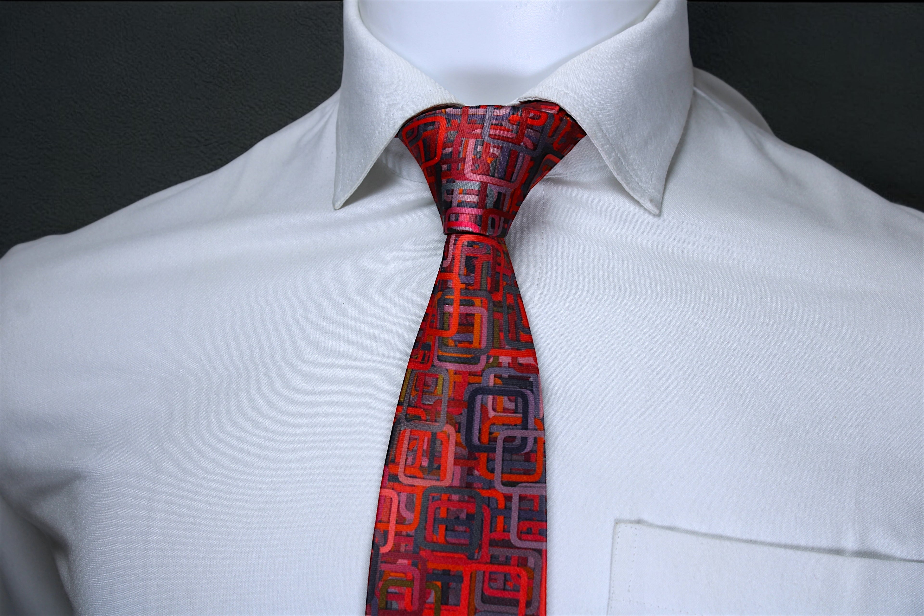 Geometric Red Maze Tie with Pocket Square