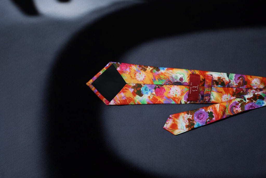 Vibrant Artistic Multicolor Tie with Pocket Square
