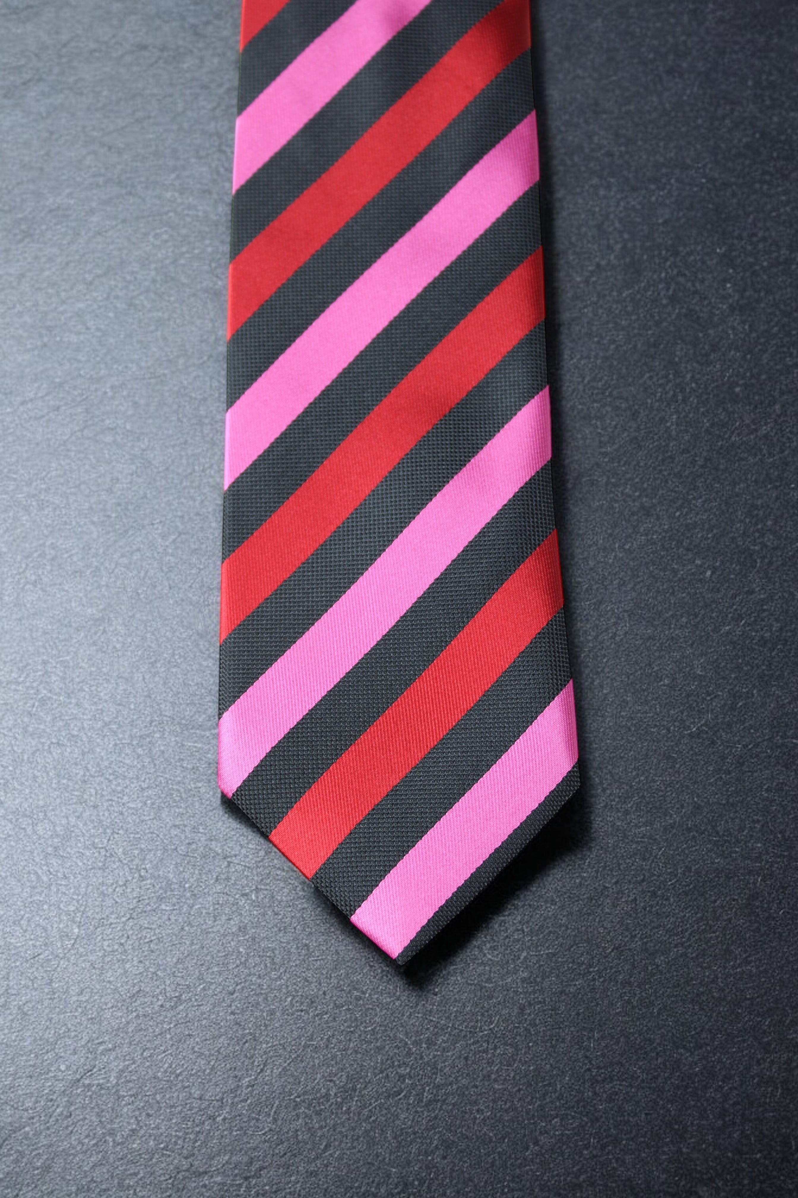 Elegant Red Black Stripes Tie
