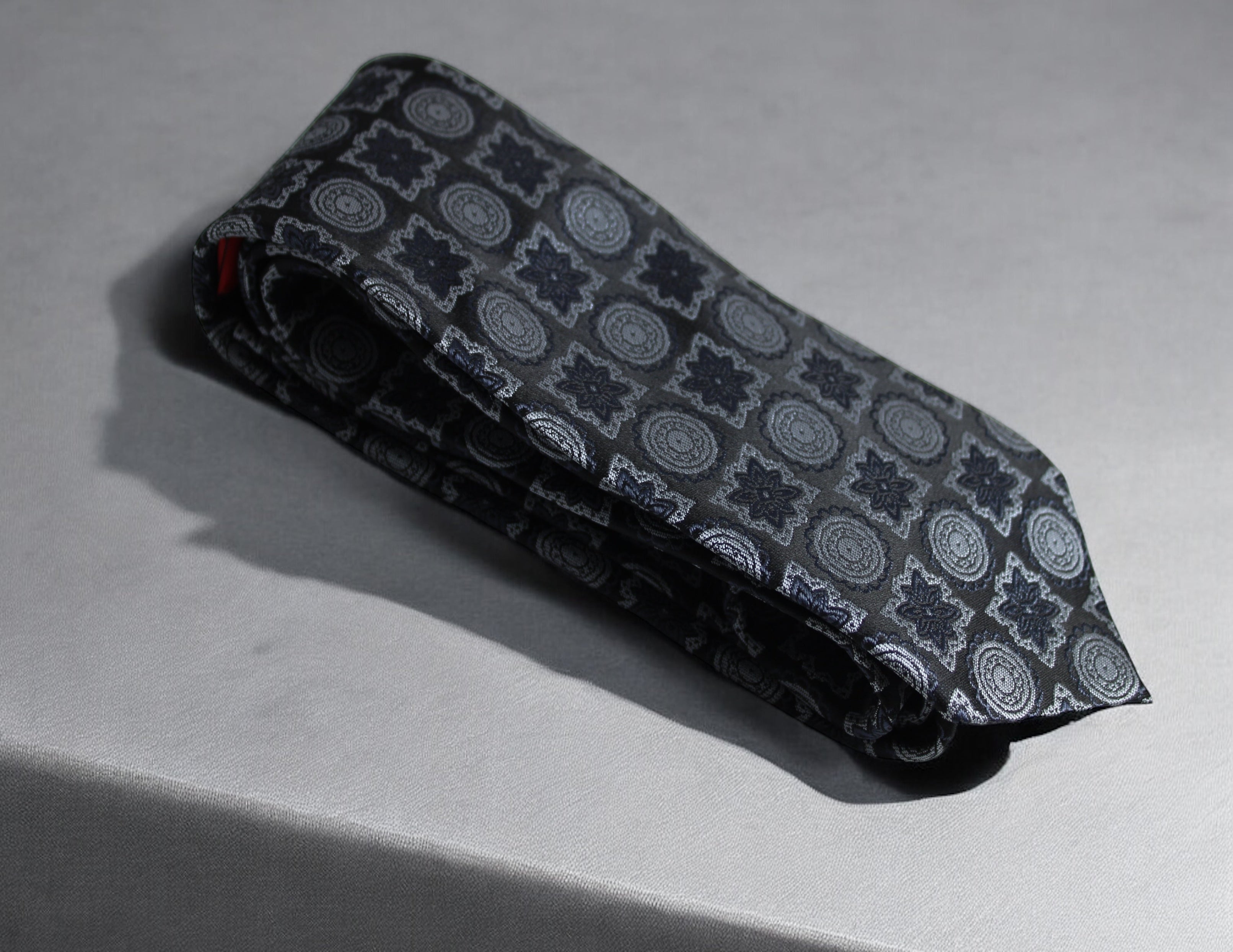 Elegant Black & Silver Patterned Tie