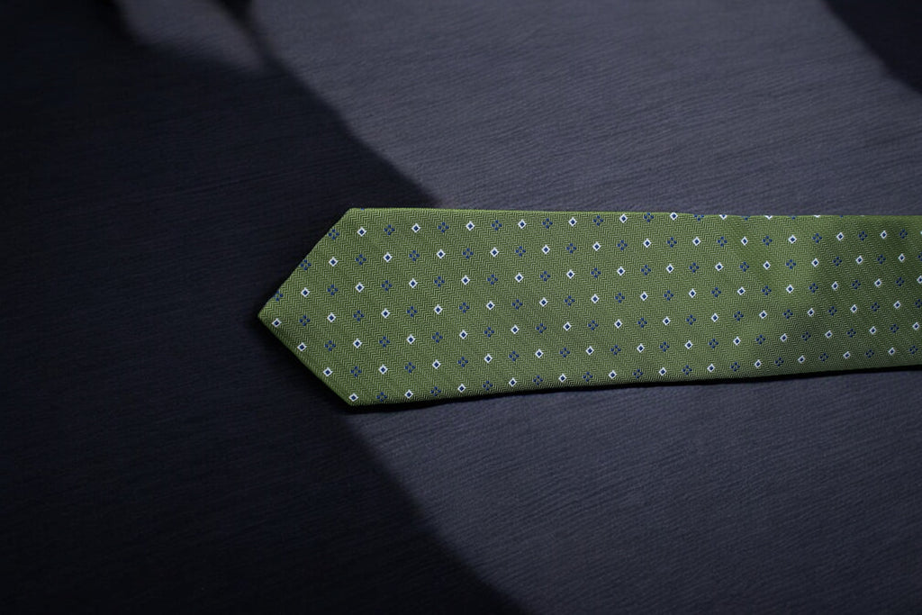Elegant Green Patterned Tie