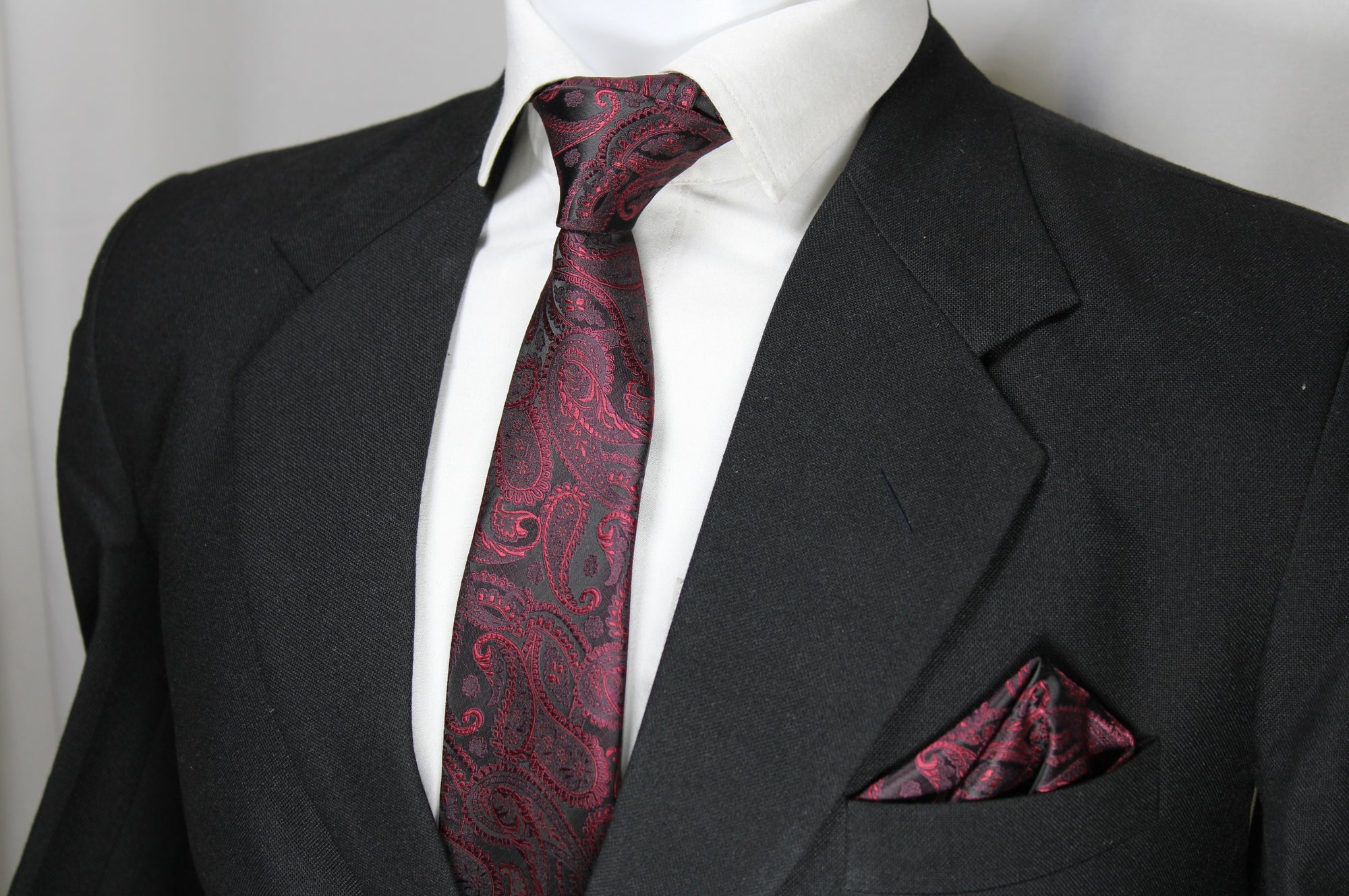 Black & Maroon Paisley Tie & Pocket Square