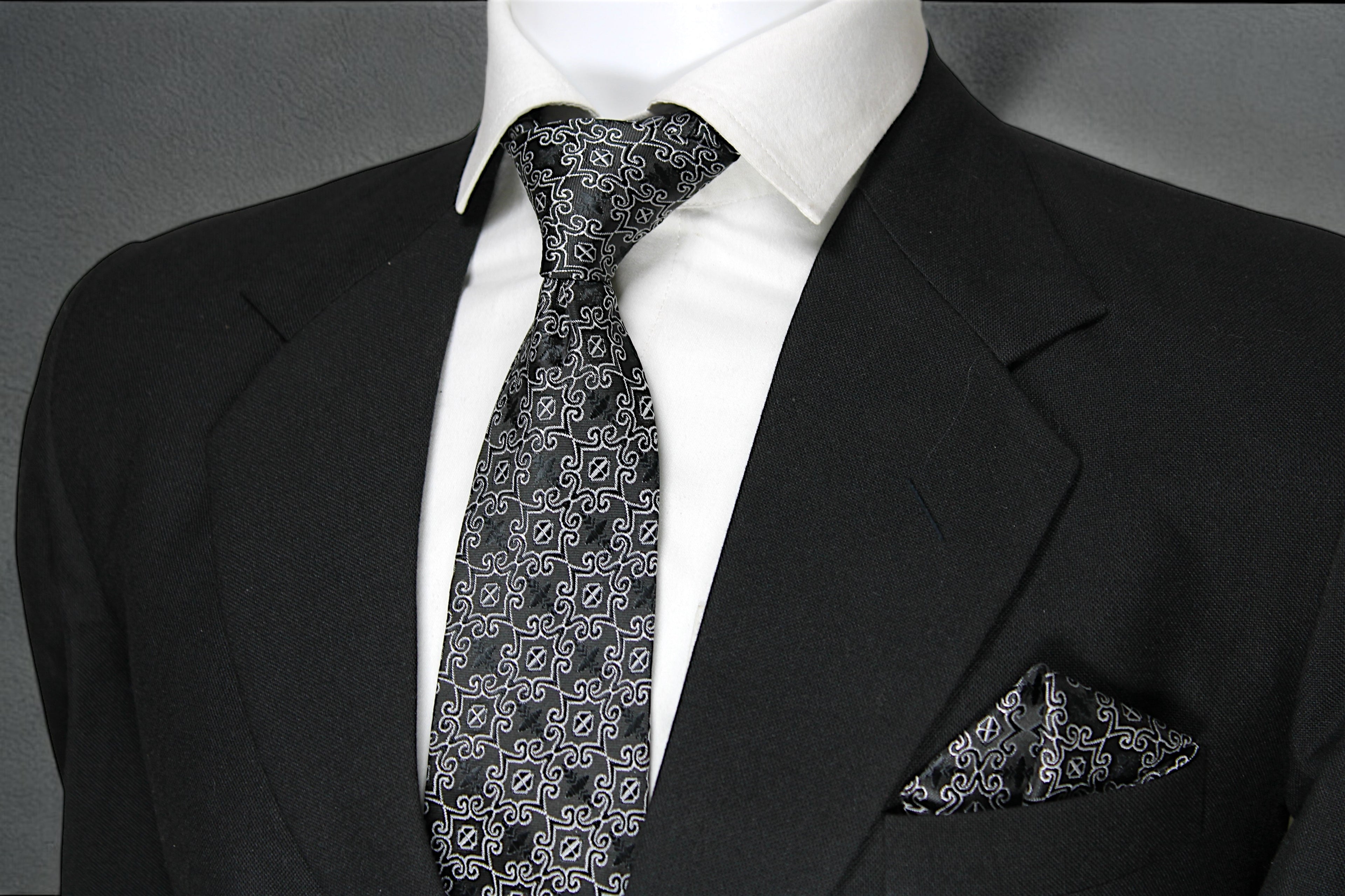 Black & Silver Patterned Tie & Pocket Square