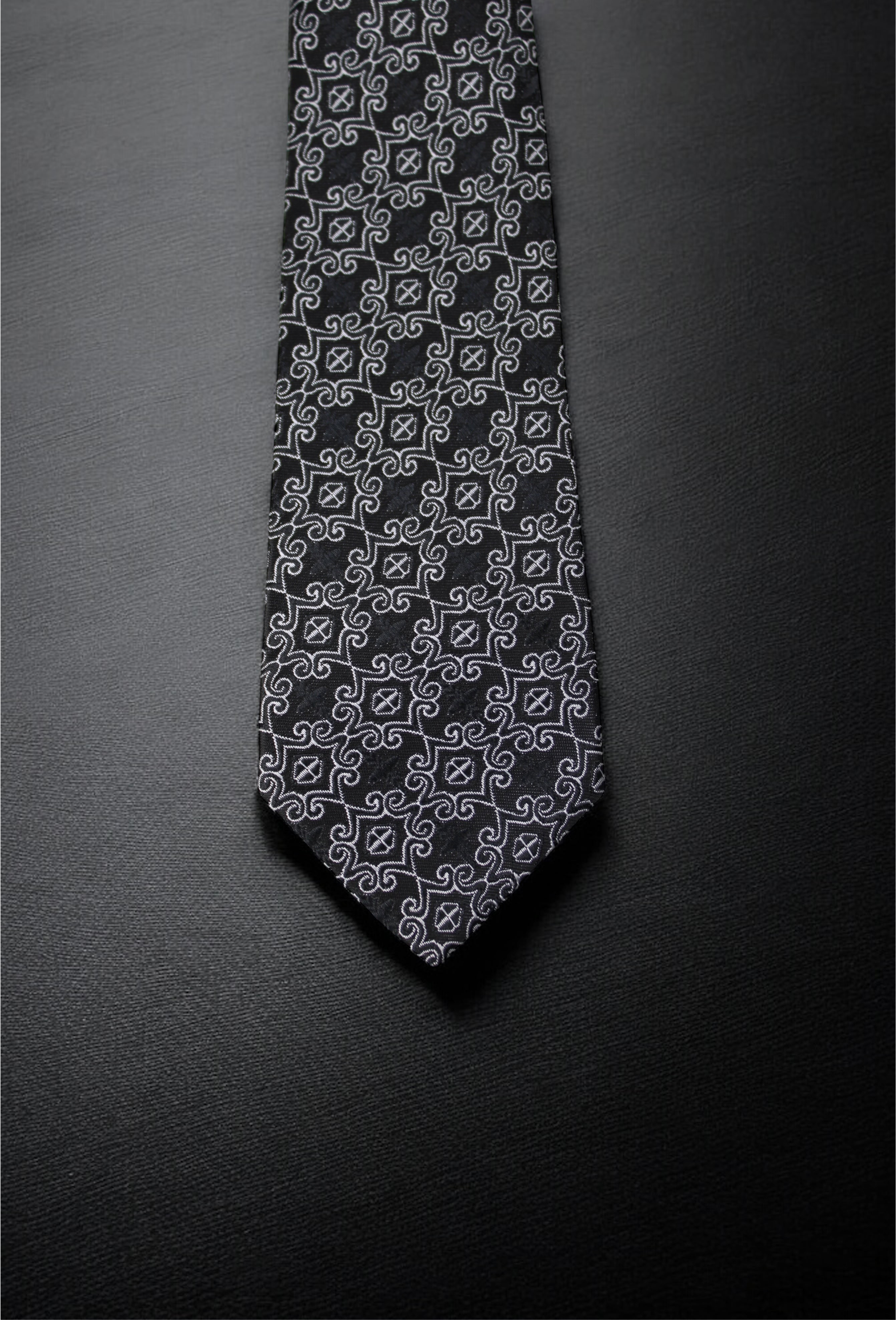 Black & Silver Patterned Tie & Pocket Square