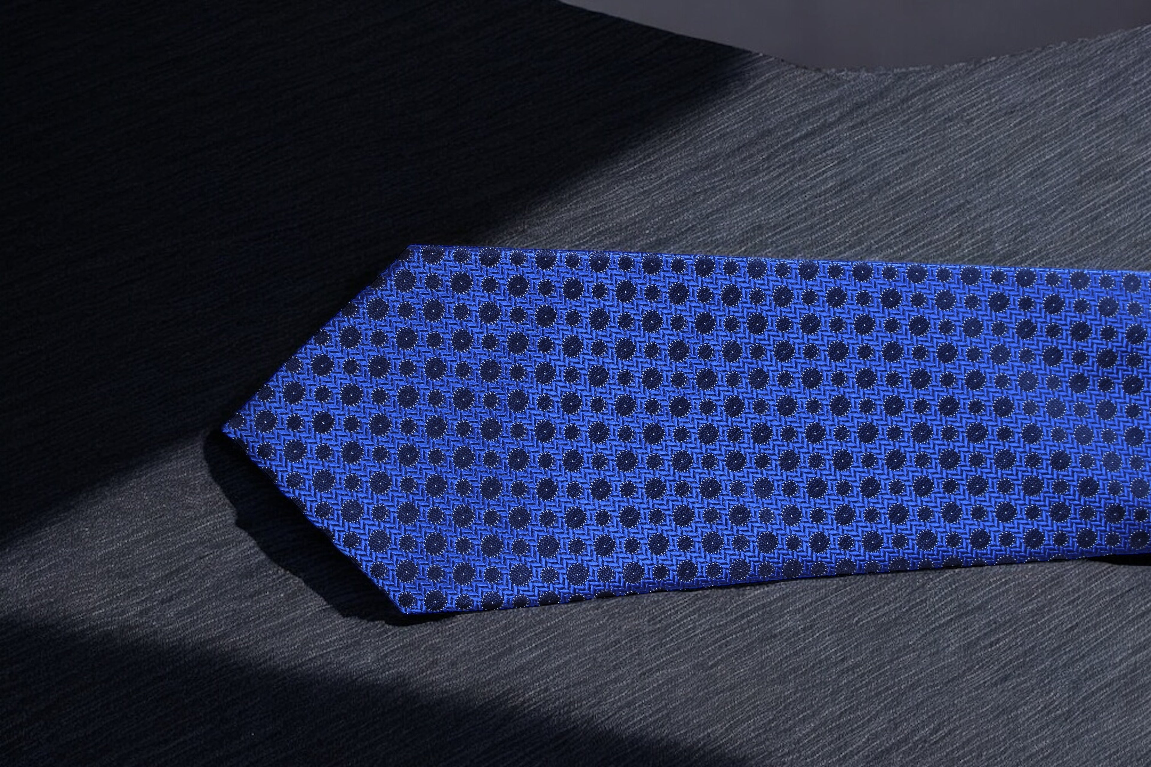 Blue & Navy Geometric Tie & Pocket Square
