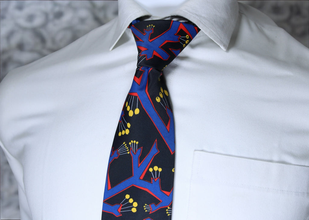 Bold Geometric Botanical Tie With Pocket Square