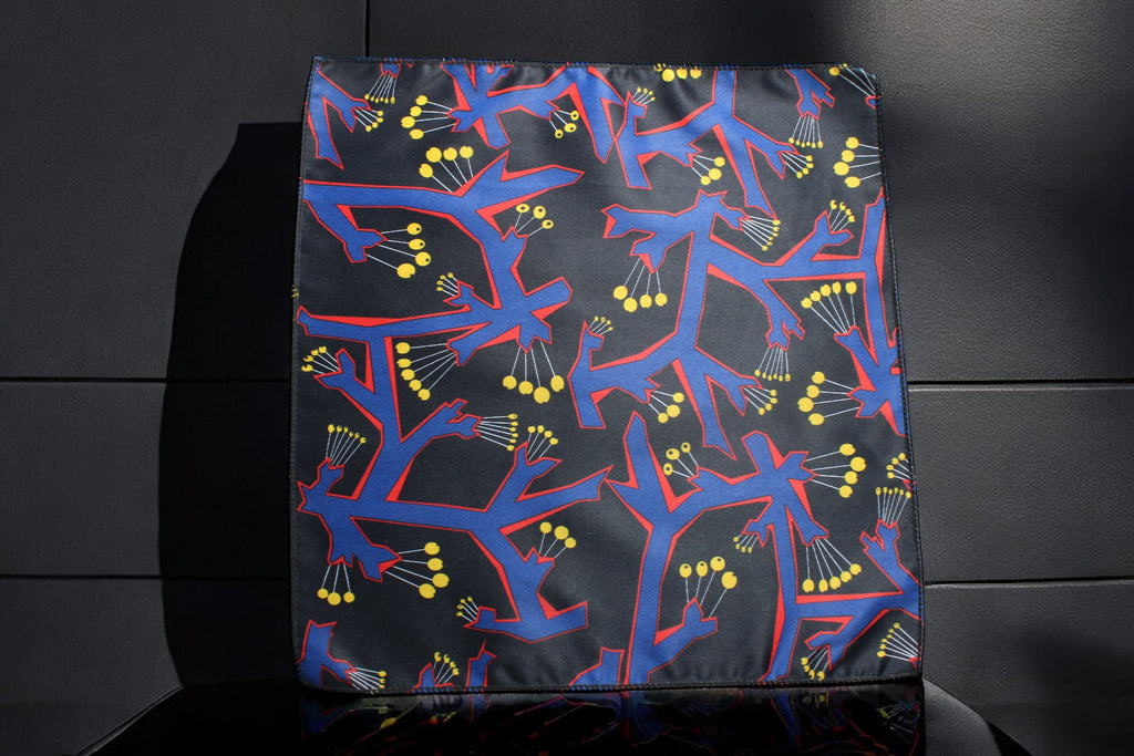 Bold Geometric Botanical Tie With Pocket Square