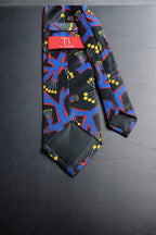 Bold Geometric Botanical Tie With Pocket Square