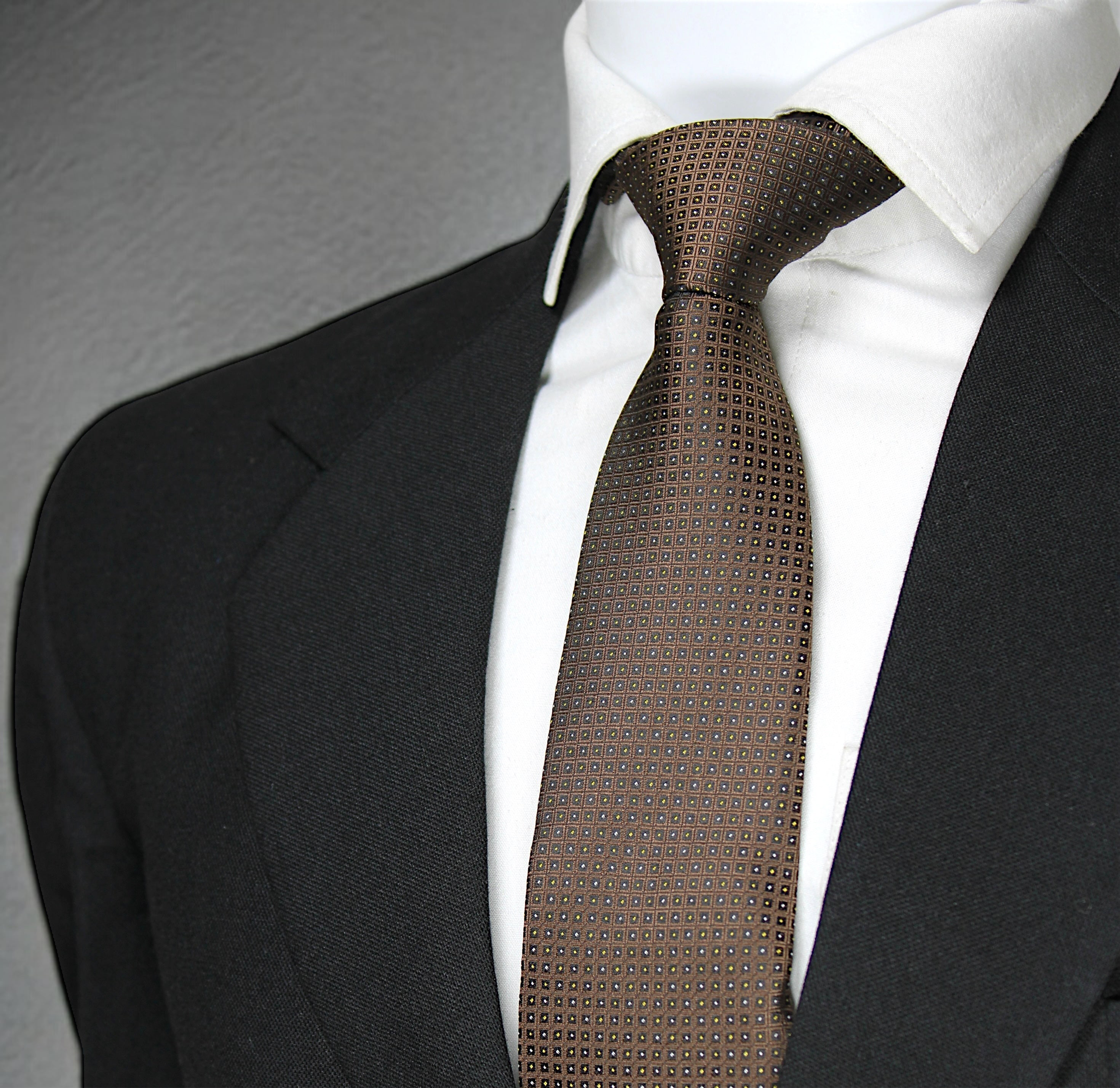 Brown Geometric Tie & Pocket Square