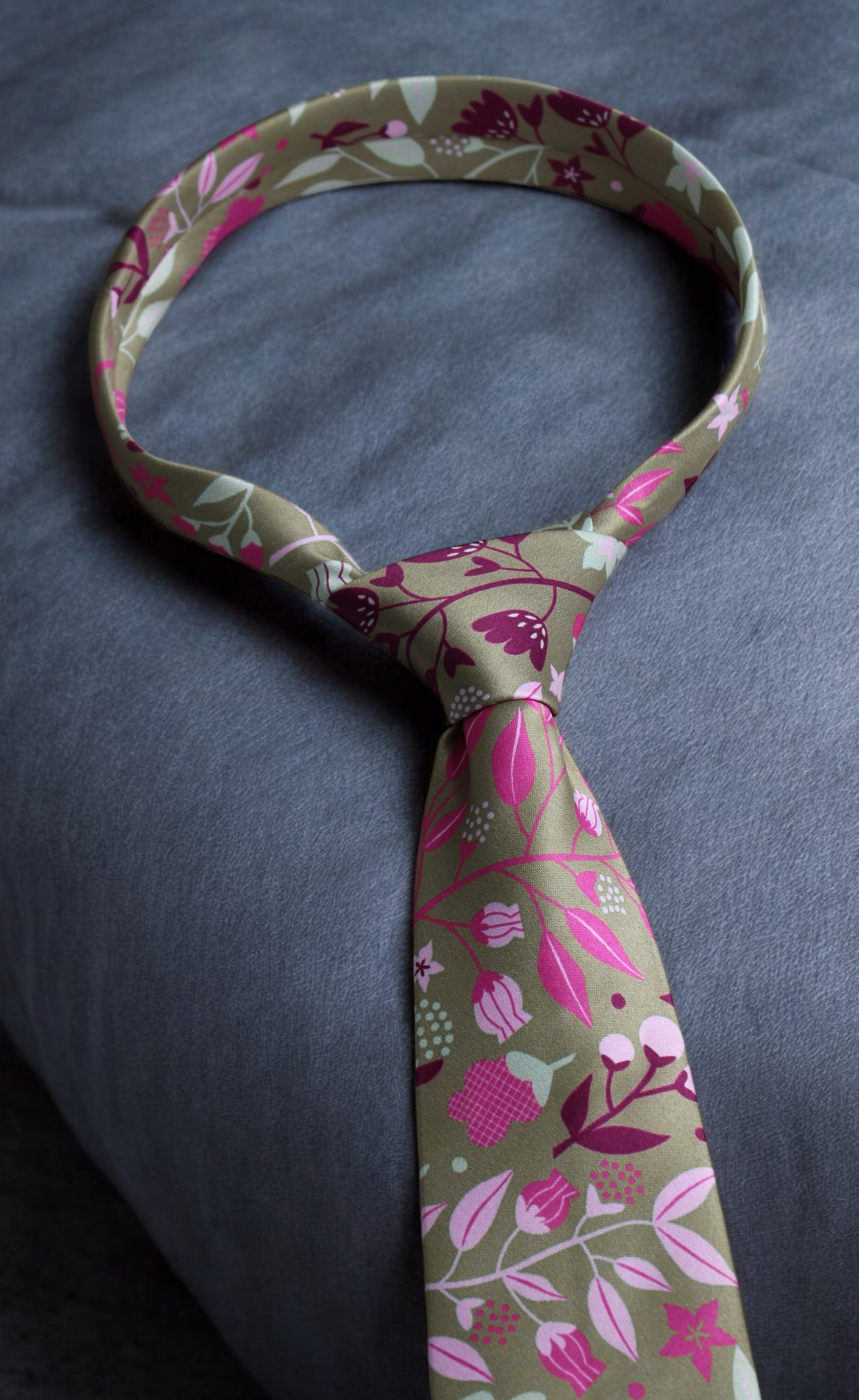 Brown & Pink Floral Tie With Pocket Square