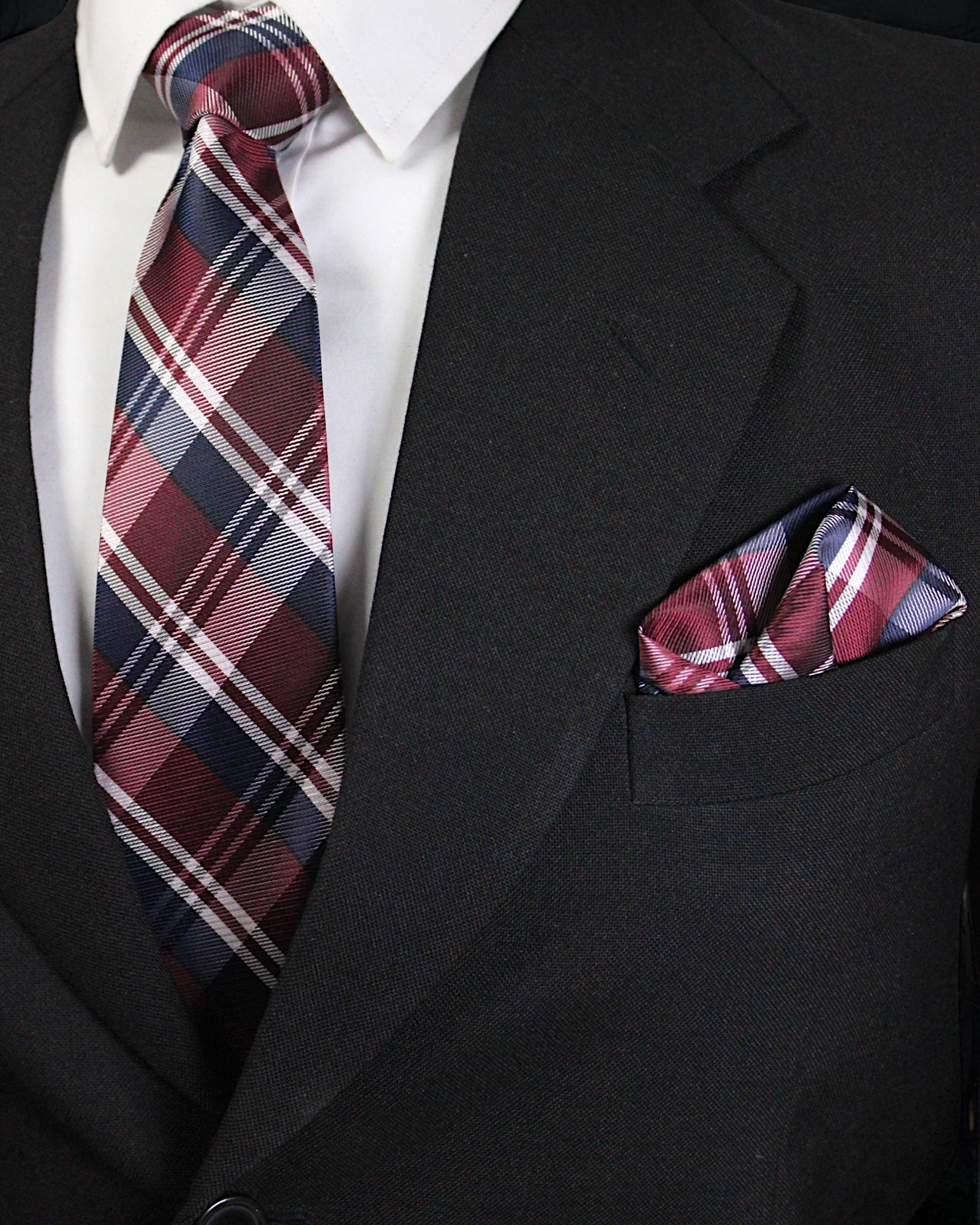 Black suit with plaid tie and pocket square Tie Benon