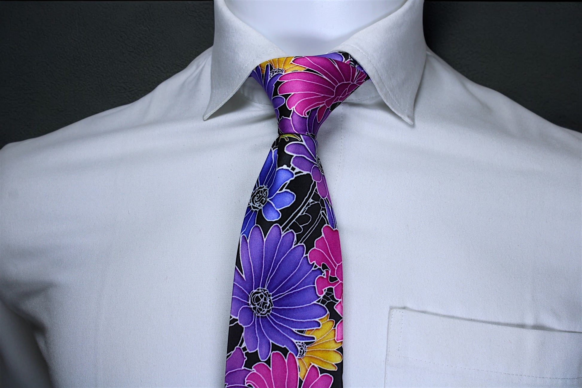 Floral Elegance Multicolor Tie with Pocket Square
