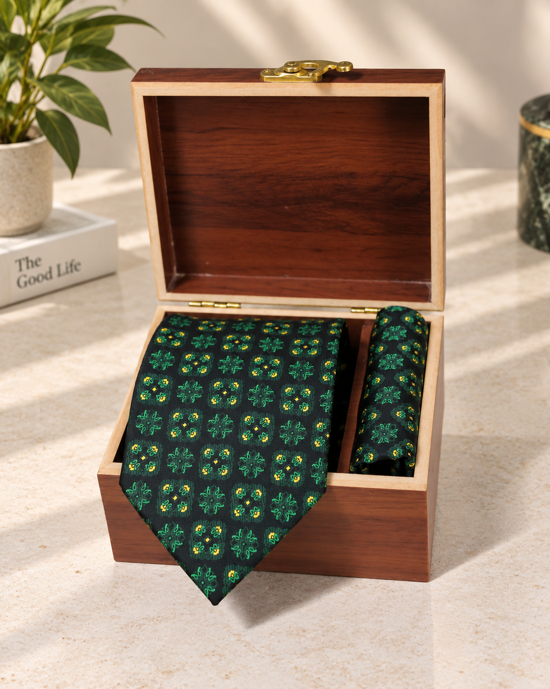 Black & Green Floral Microsilk Tie & Pocket Square Set