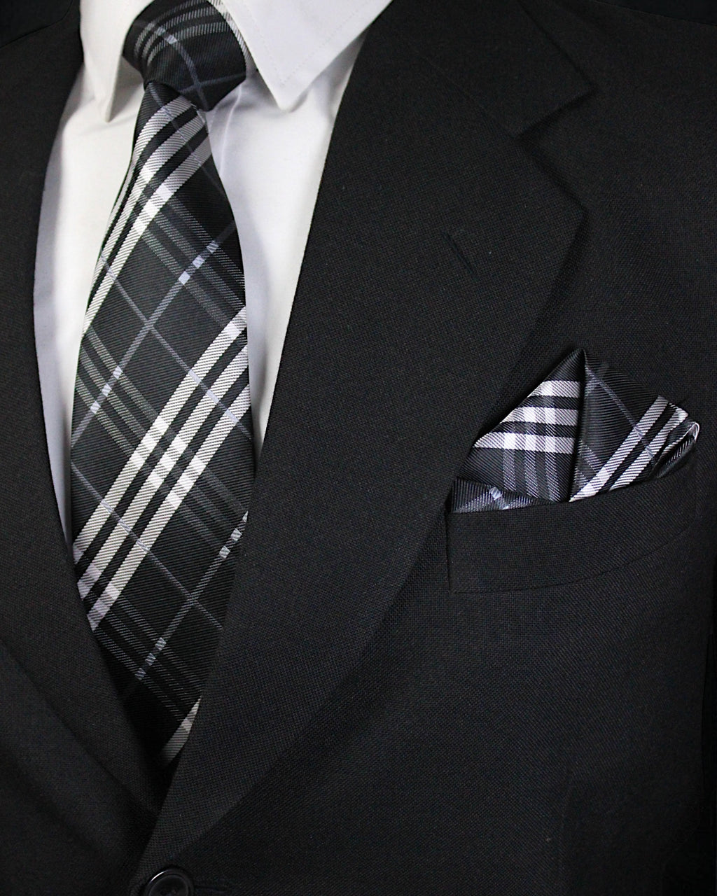 Black suit with plaid tie and pocket square Tie Benon