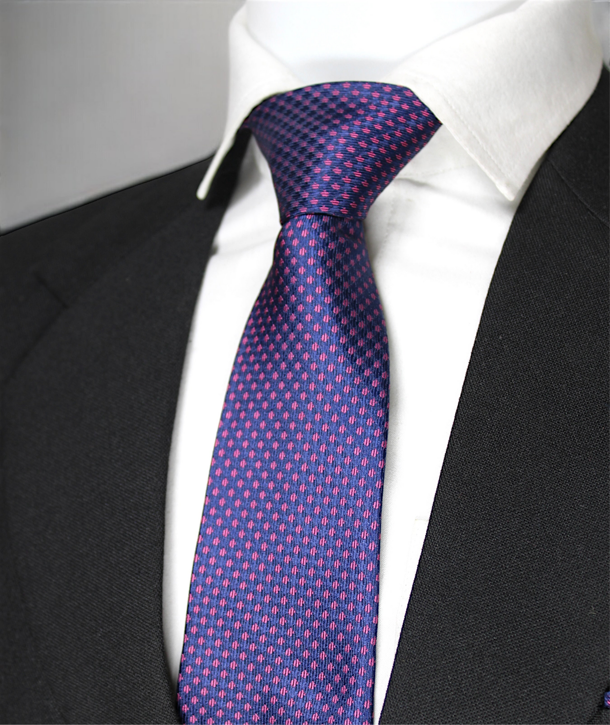 Classic Blue & Magenta Dotted Tie & Pocket Square