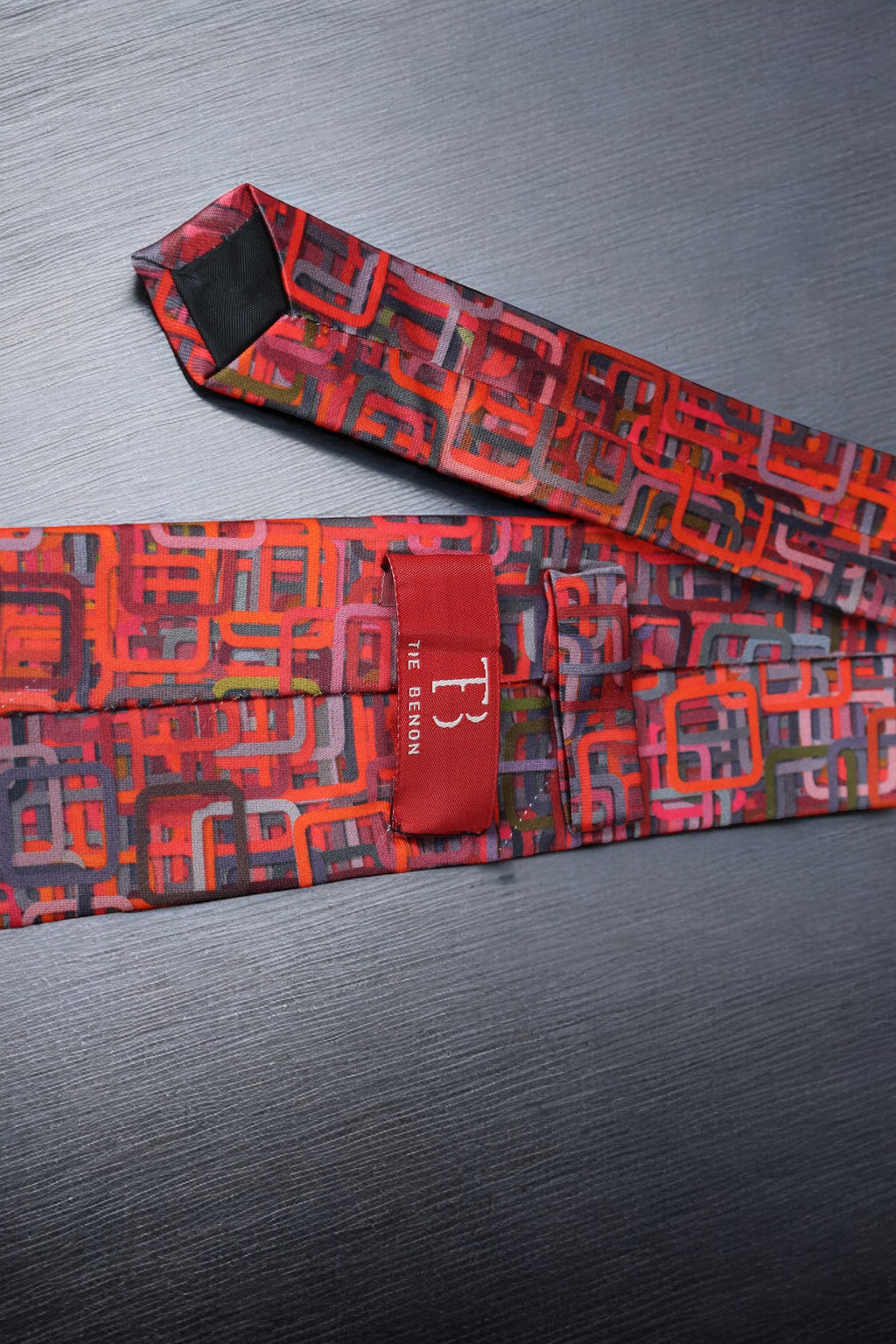 Geometric Red Maze Tie with Pocket Square