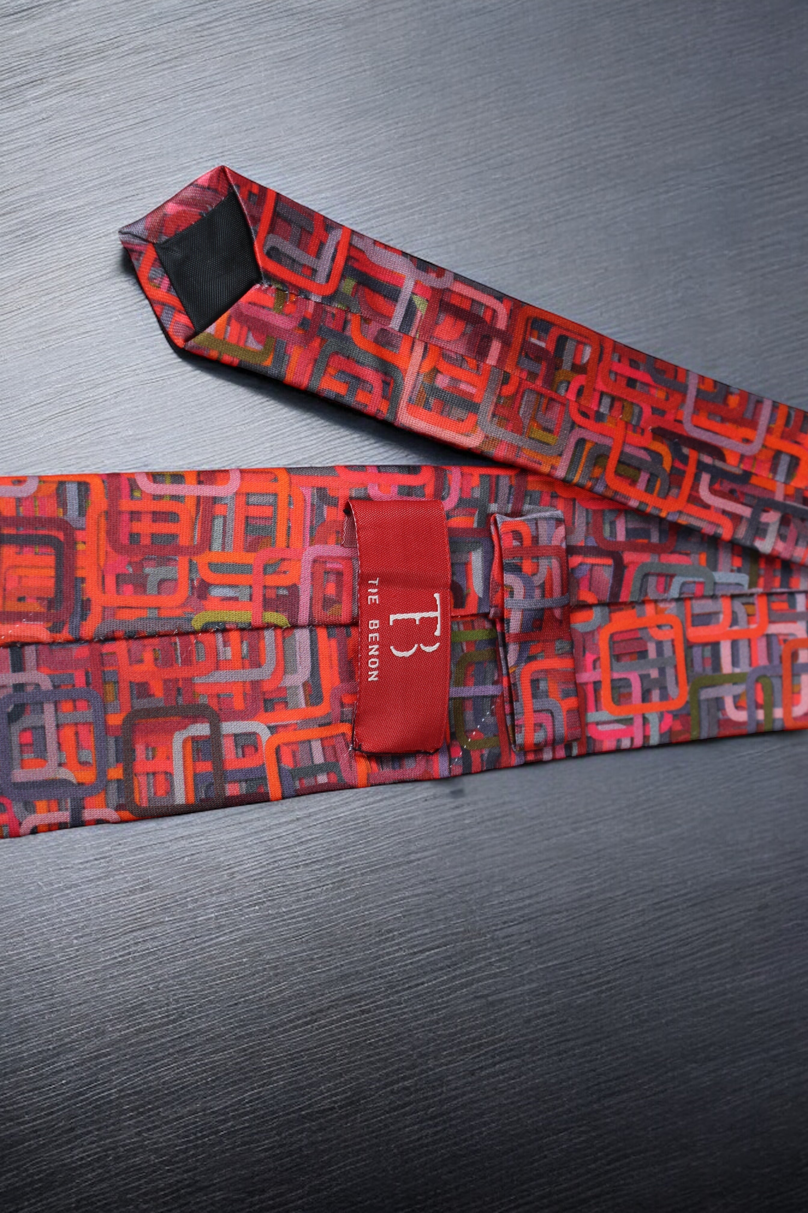 Geometric Red Maze Tie with Pocket Square