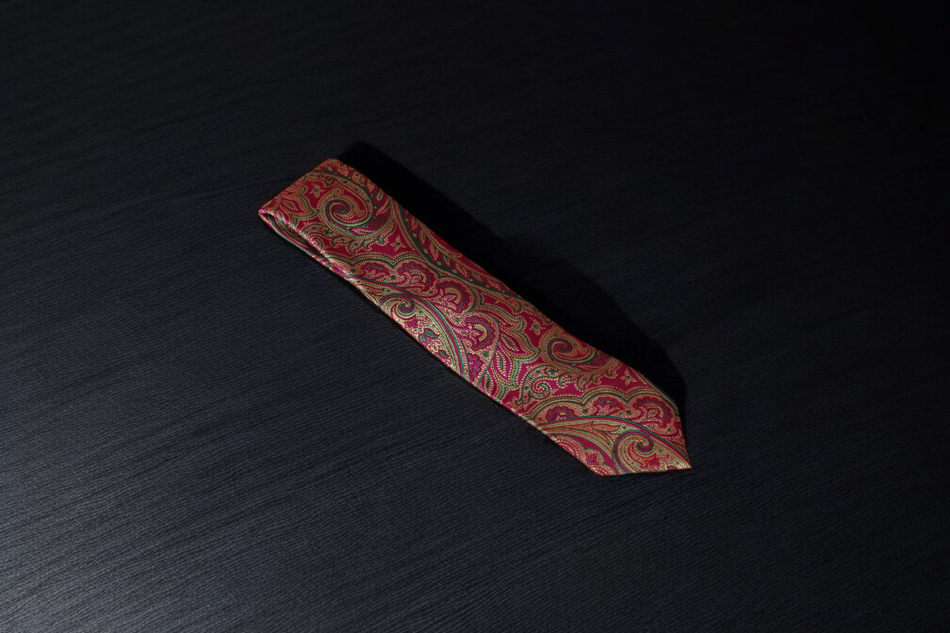 Luxurious Maroon & Gold Paisley Tie