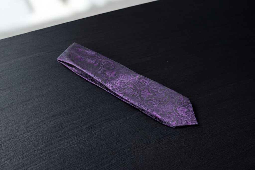 Deep Purple & Black Paisley Tie - Luxurious Pattern