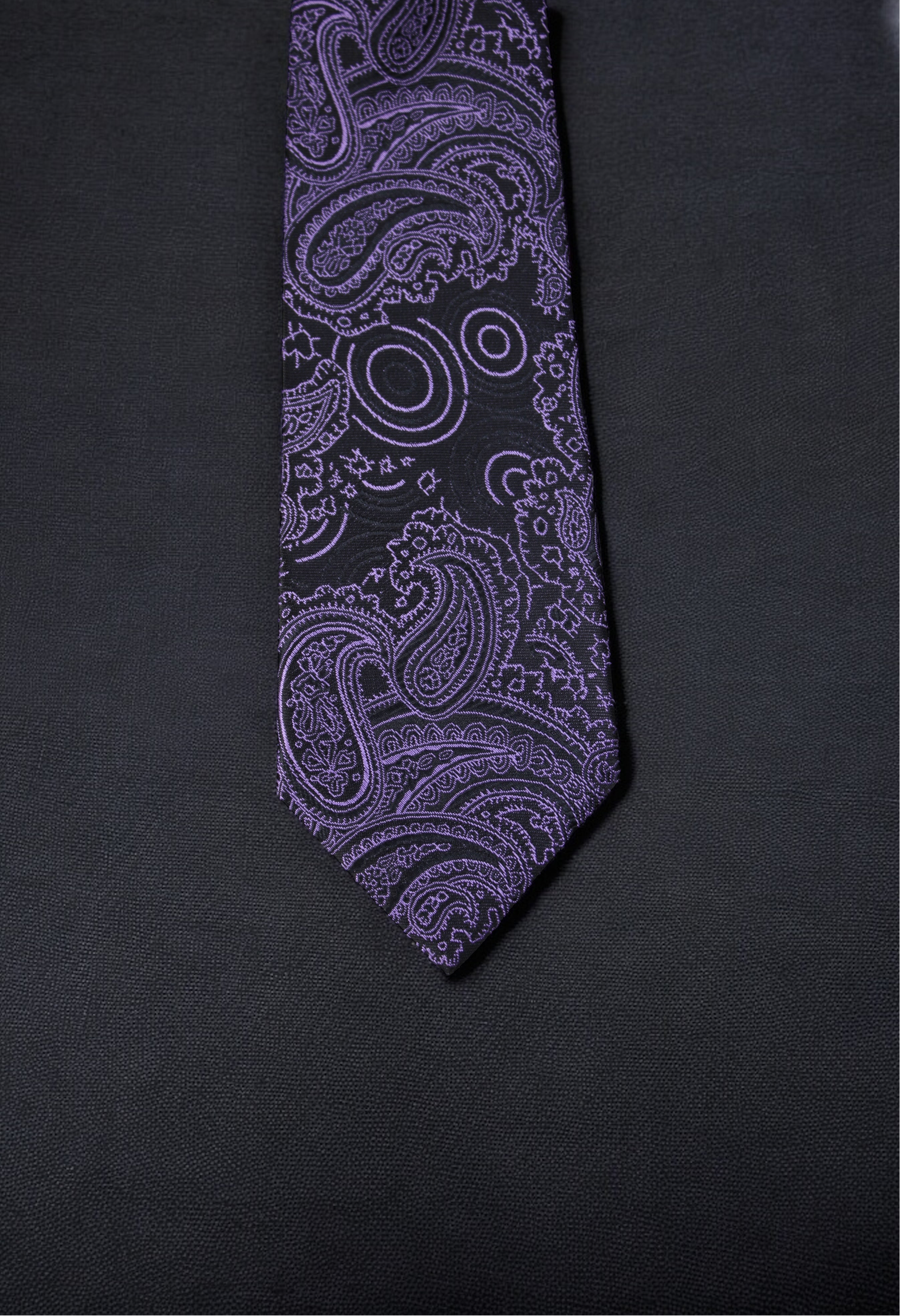 Elegant Black & Purple Paisley Tie & Pocket Square