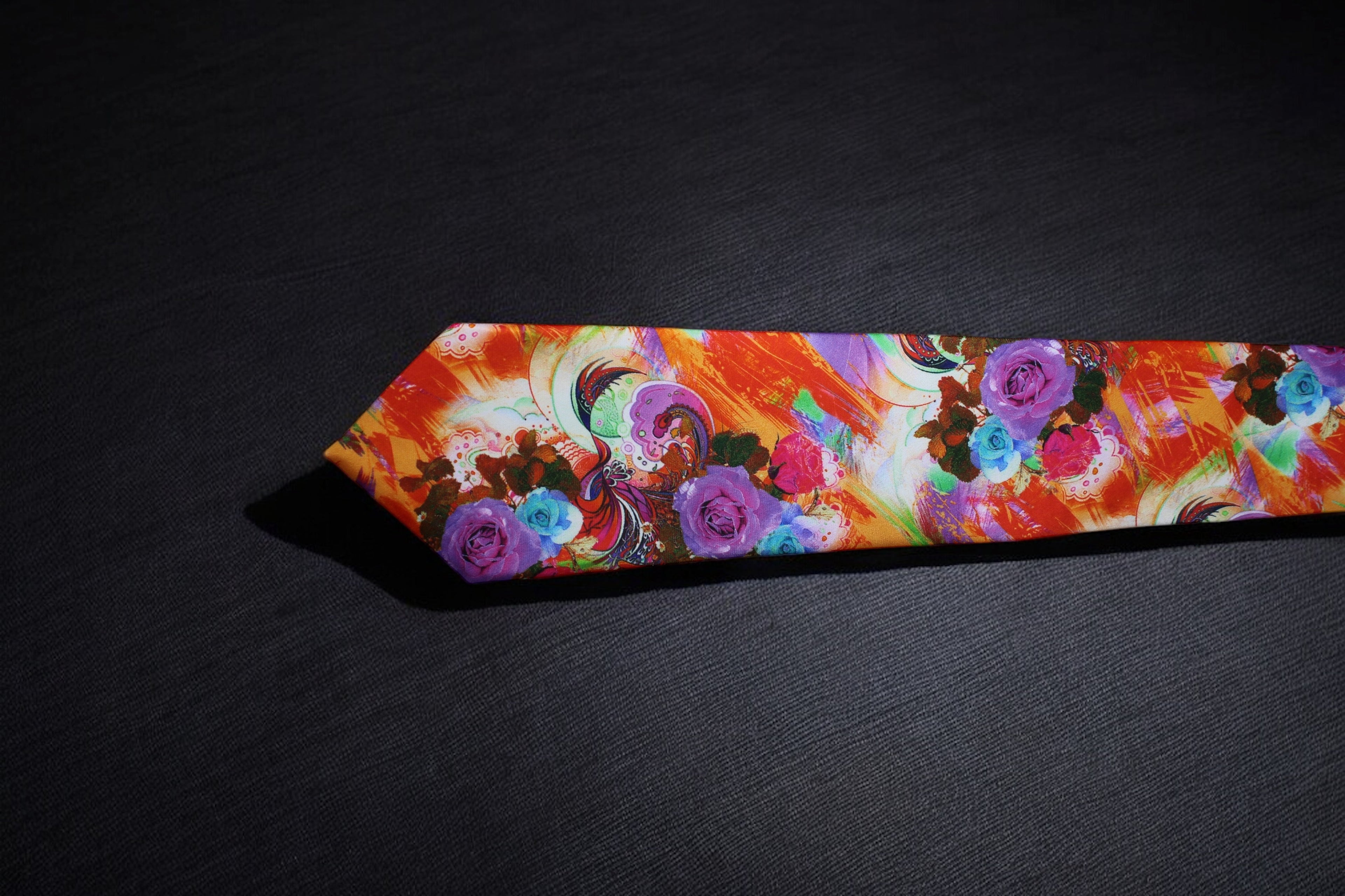 Vibrant Artistic Multicolor Tie with Pocket Square