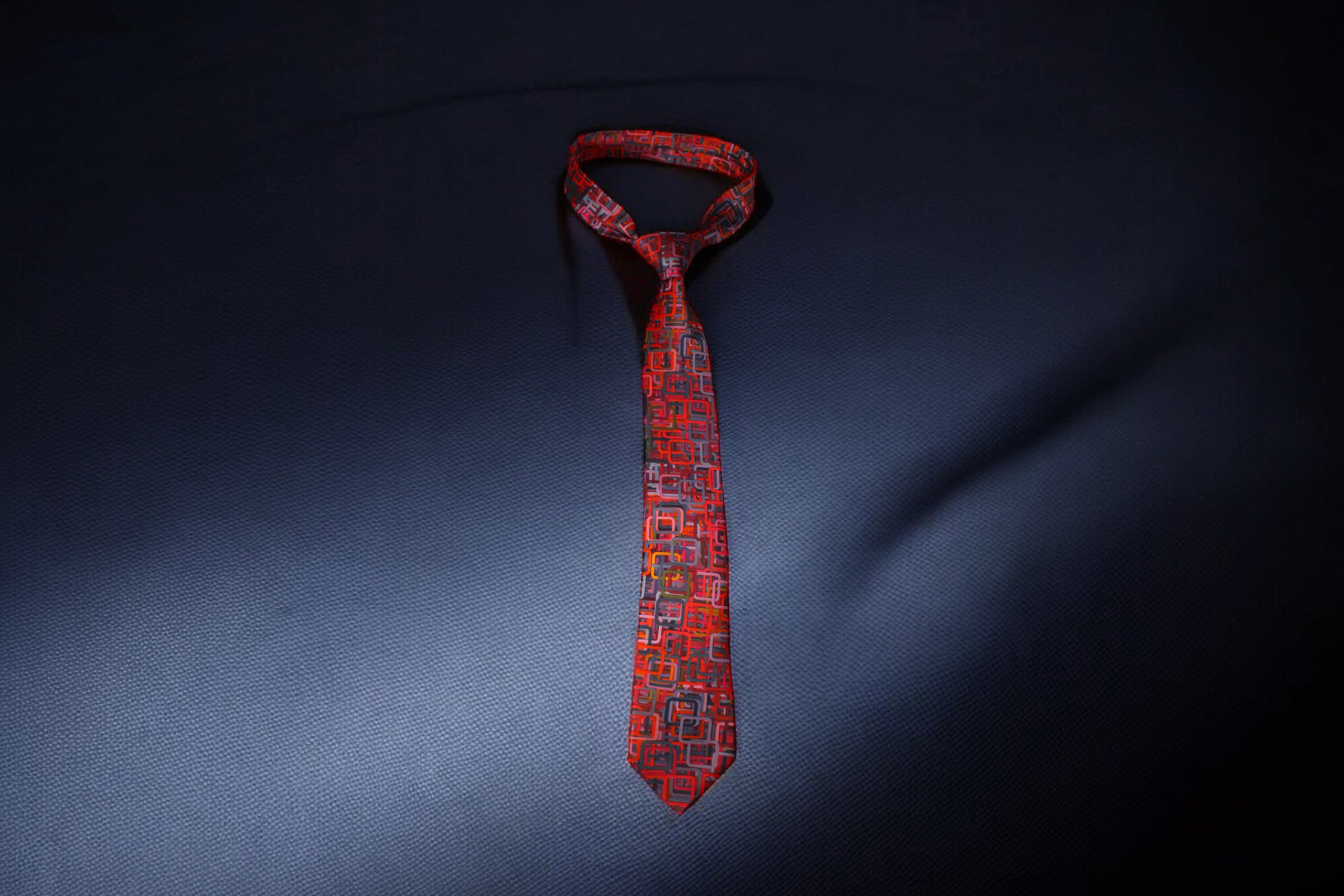 Geometric Red Maze Tie with Pocket Square