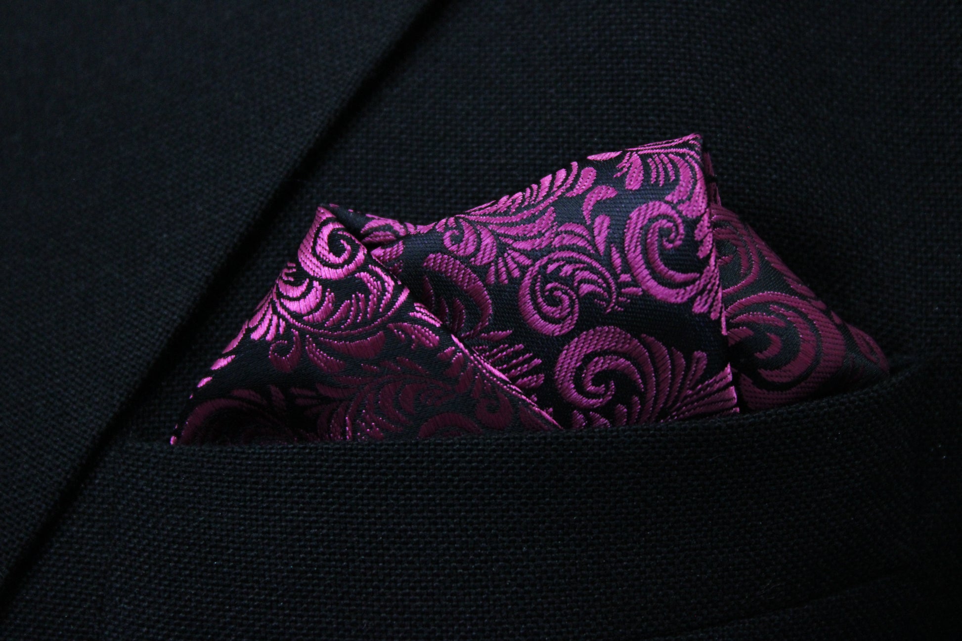 Magenta & Black Floral Tie & Pocket Square