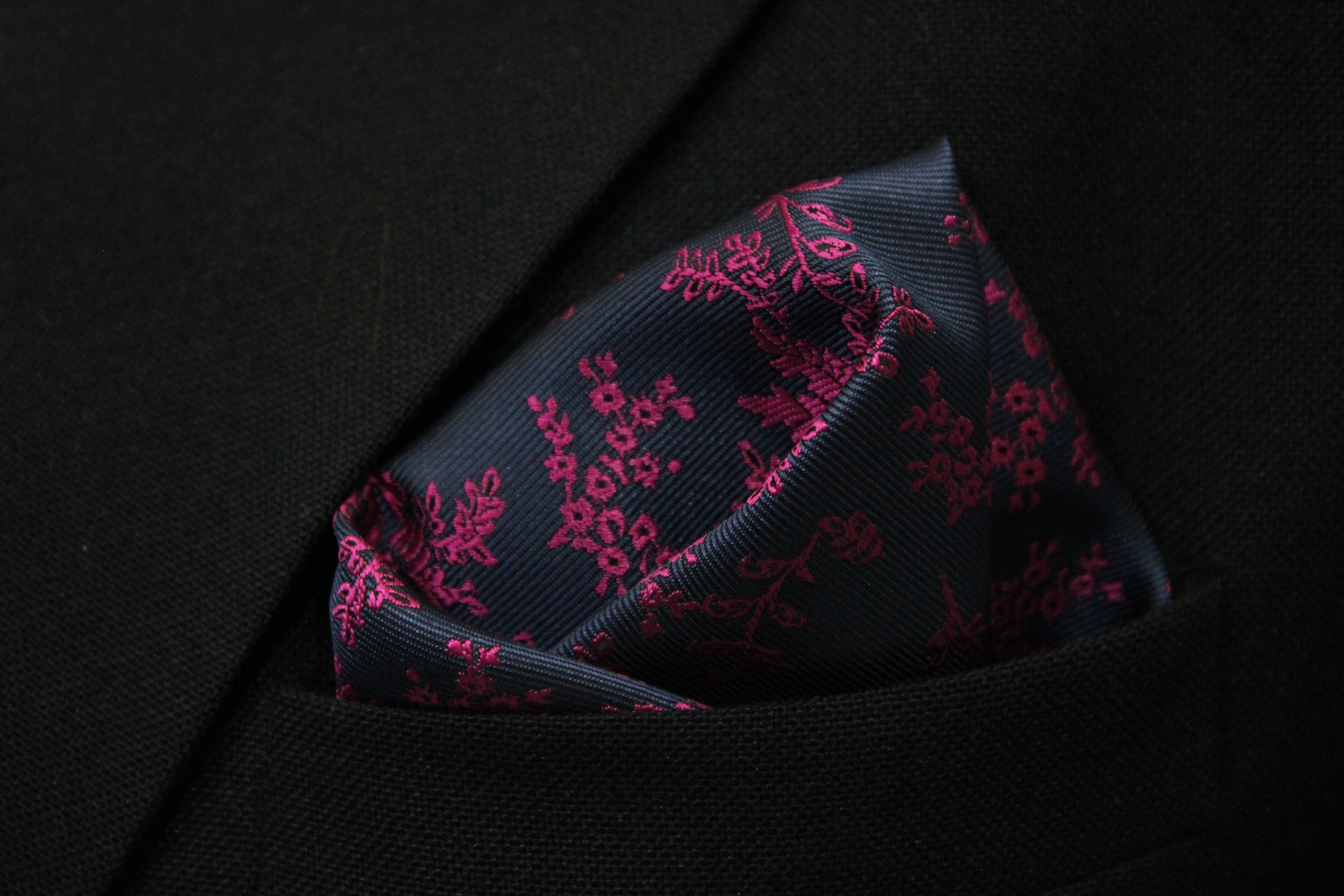 Artistic Blue & Magenta Floral Tie & Pocket Square