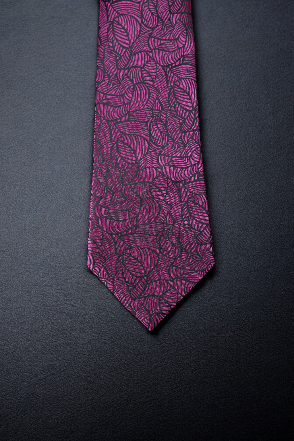 Magenta Geometric Tie & Pocket Square