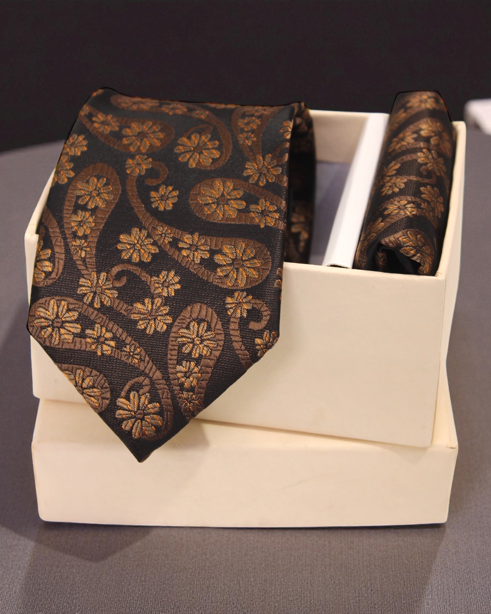 Light Brown & Gold Paisley Tie & Pocket Square