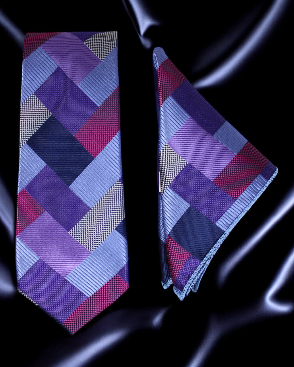 Plaid tie and pocket square set on a dark background Tie Benon