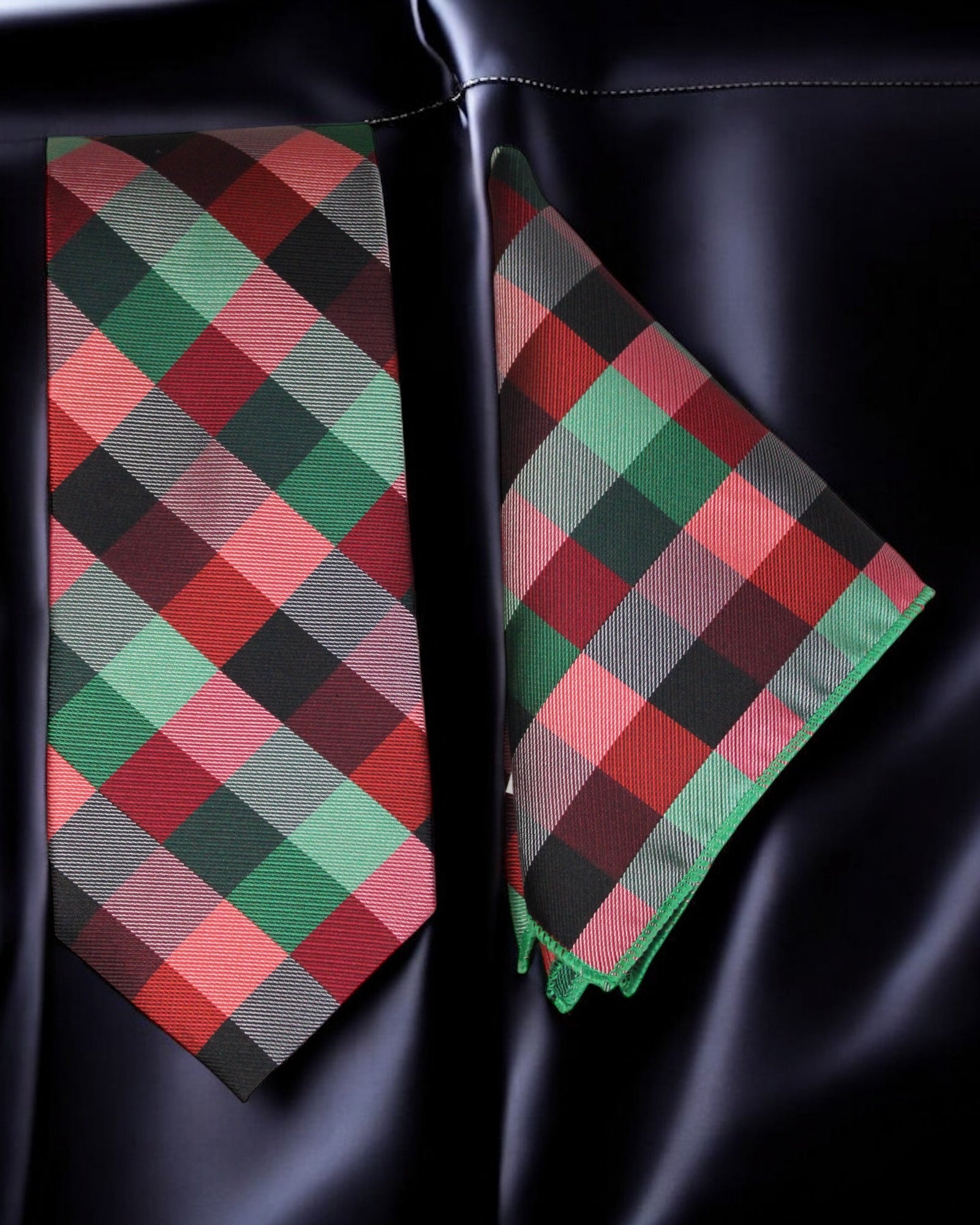 Plaid tie and pocket square set on a black background Tie Benon