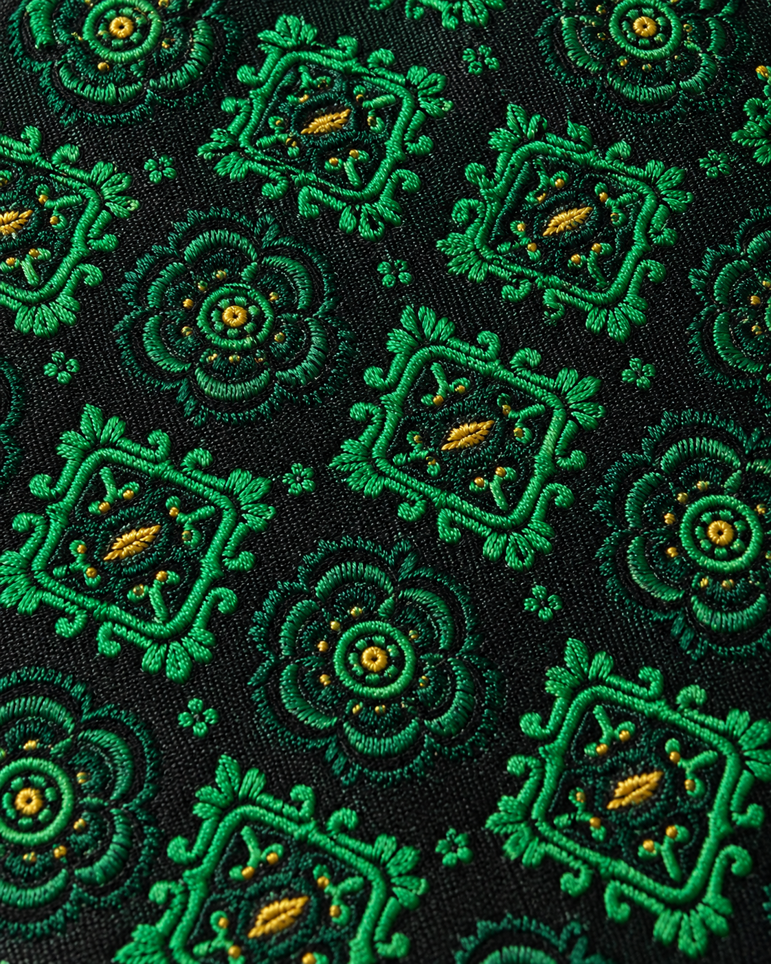 Dark Green Geometric MicroSilk Necktie & Pocket Square Set