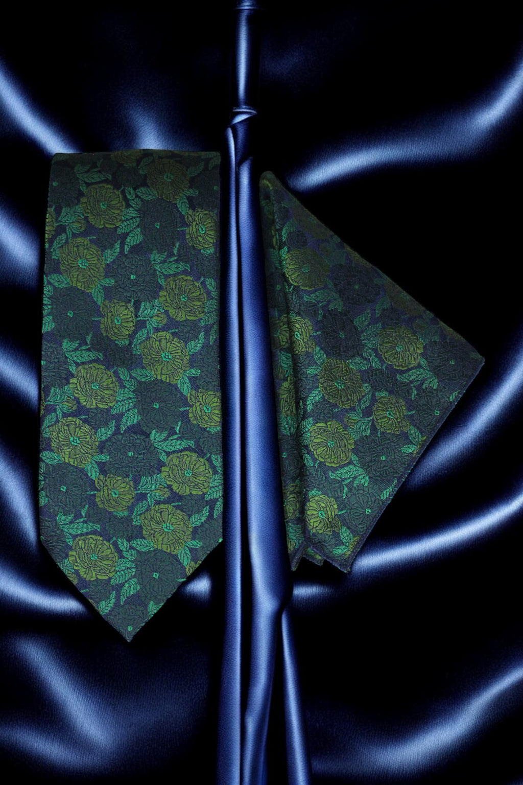 Green Floral Tie & Pocket Square Set